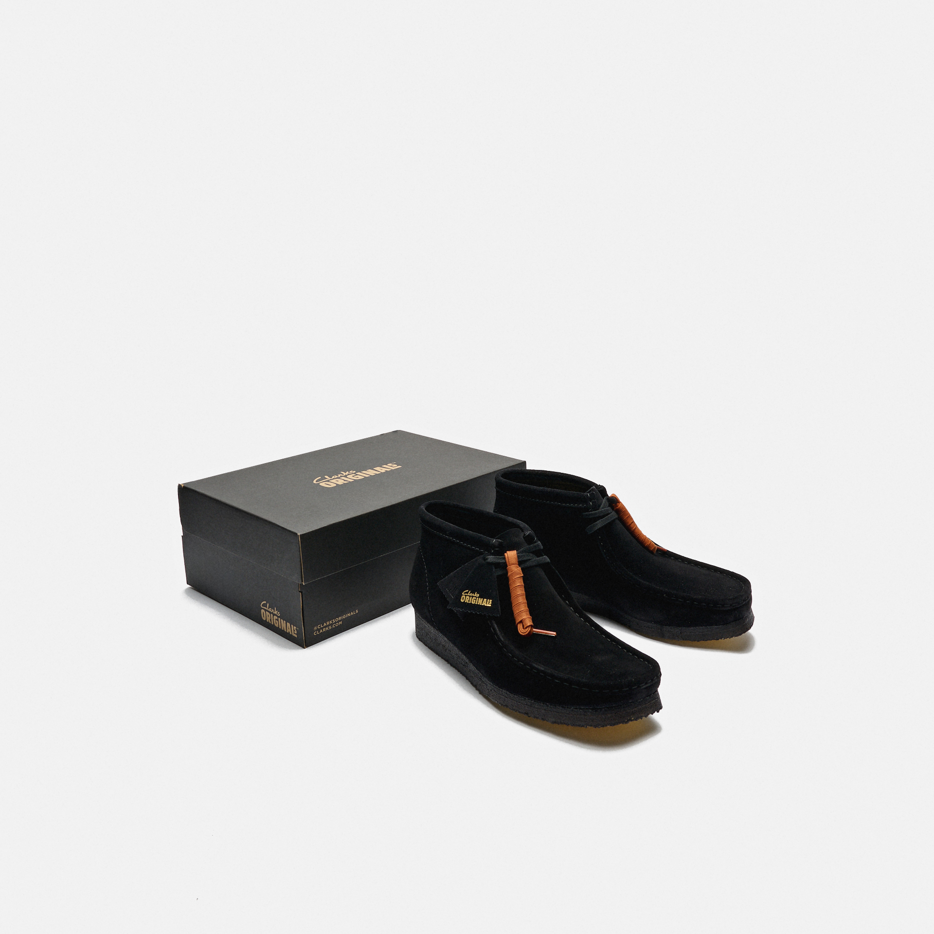 Clarks Men's Wallabee Suede Boots Black