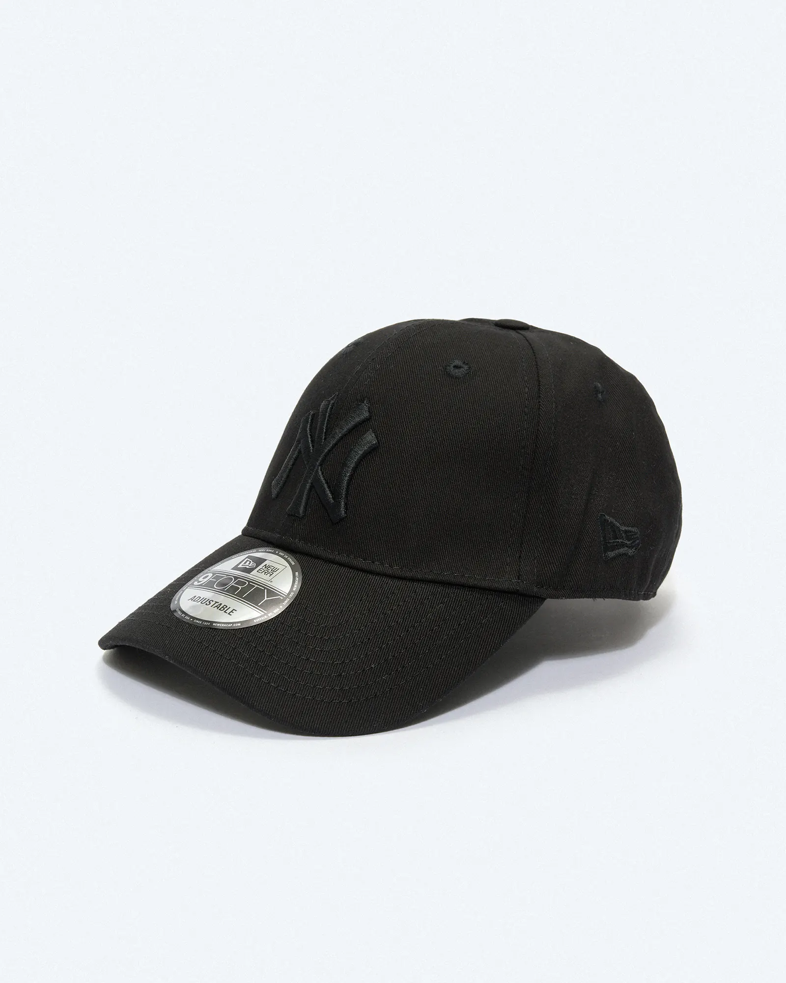 New Era MLB NY Yankees Essentials 9Forty Strapback Cap Black/Black New Era MLB NY Yankees Essentials 9Forty Strapback Cap Black/Black