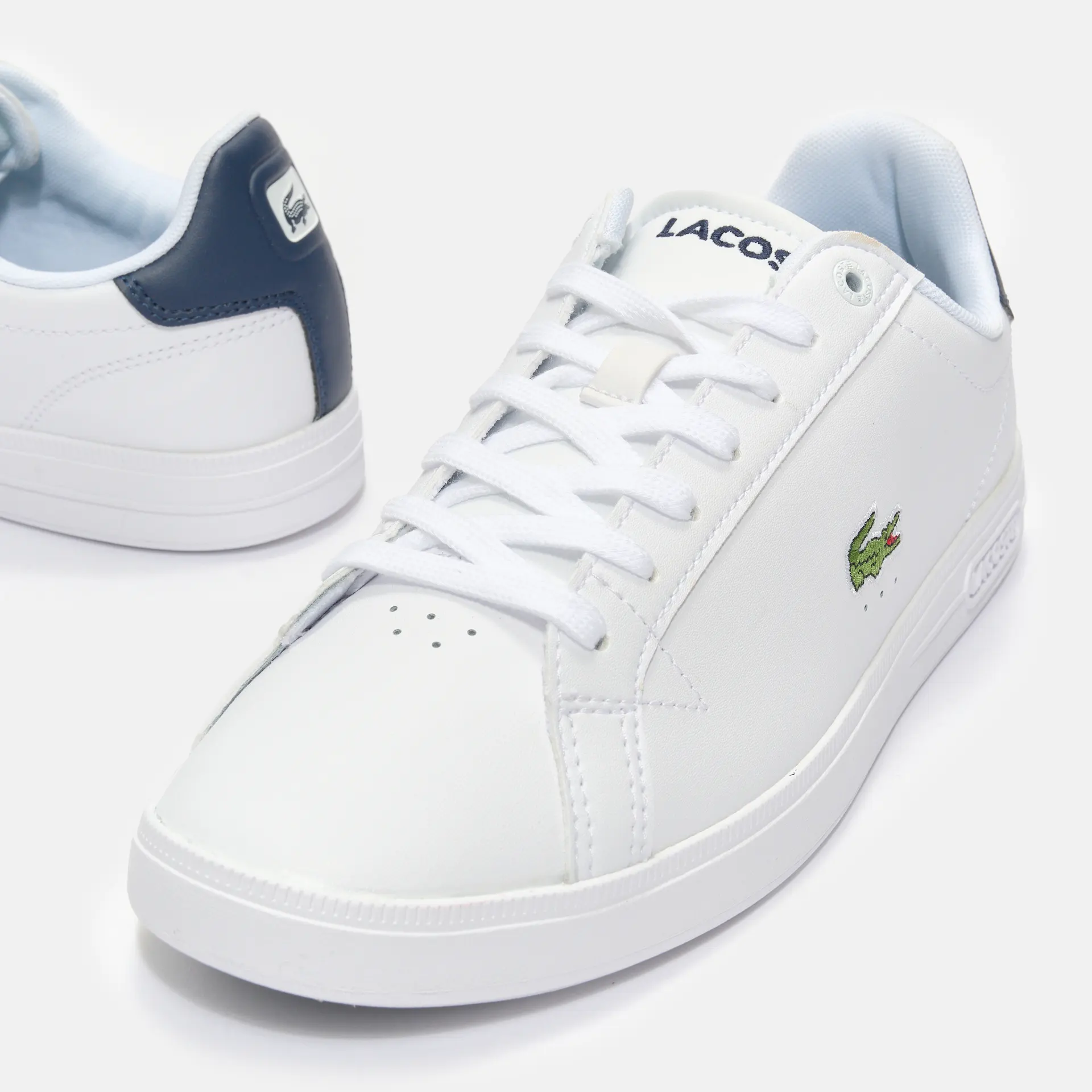 Lacoste Graduate Pro 222 Sneaker White/Navy