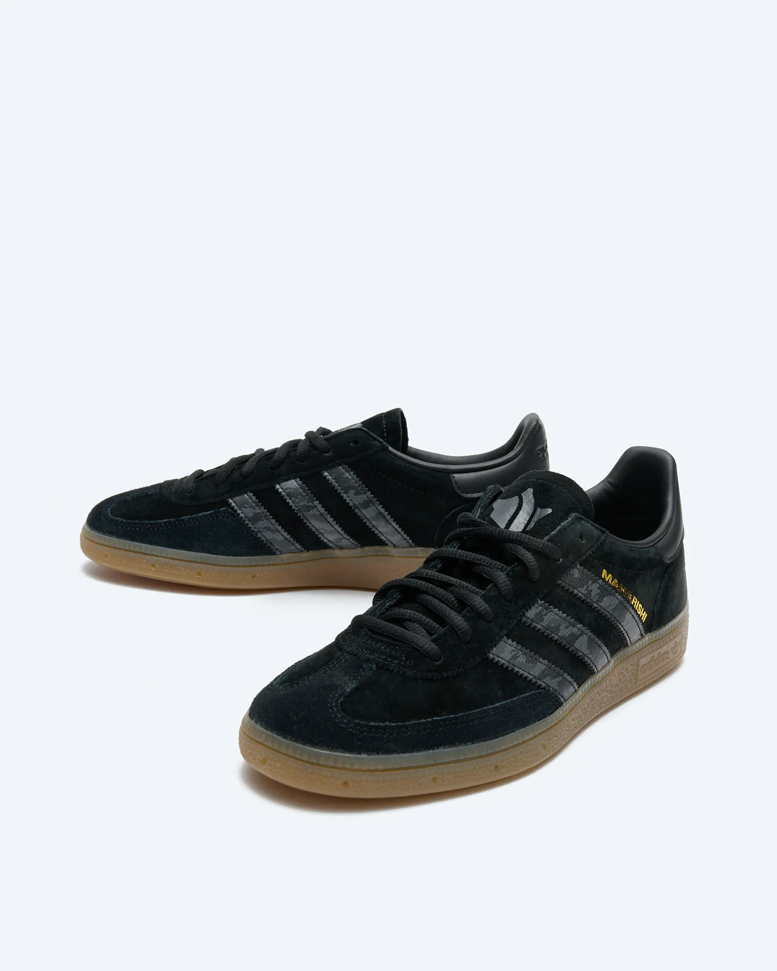 adidas X Arsenal FC X Maharishi Handball Spezial Sneaker Core Black/Carbon/Gum4 adidas X Arsenal FC X Maharishi Handball Spezial Sneaker Core Black/Carbon/Gum4