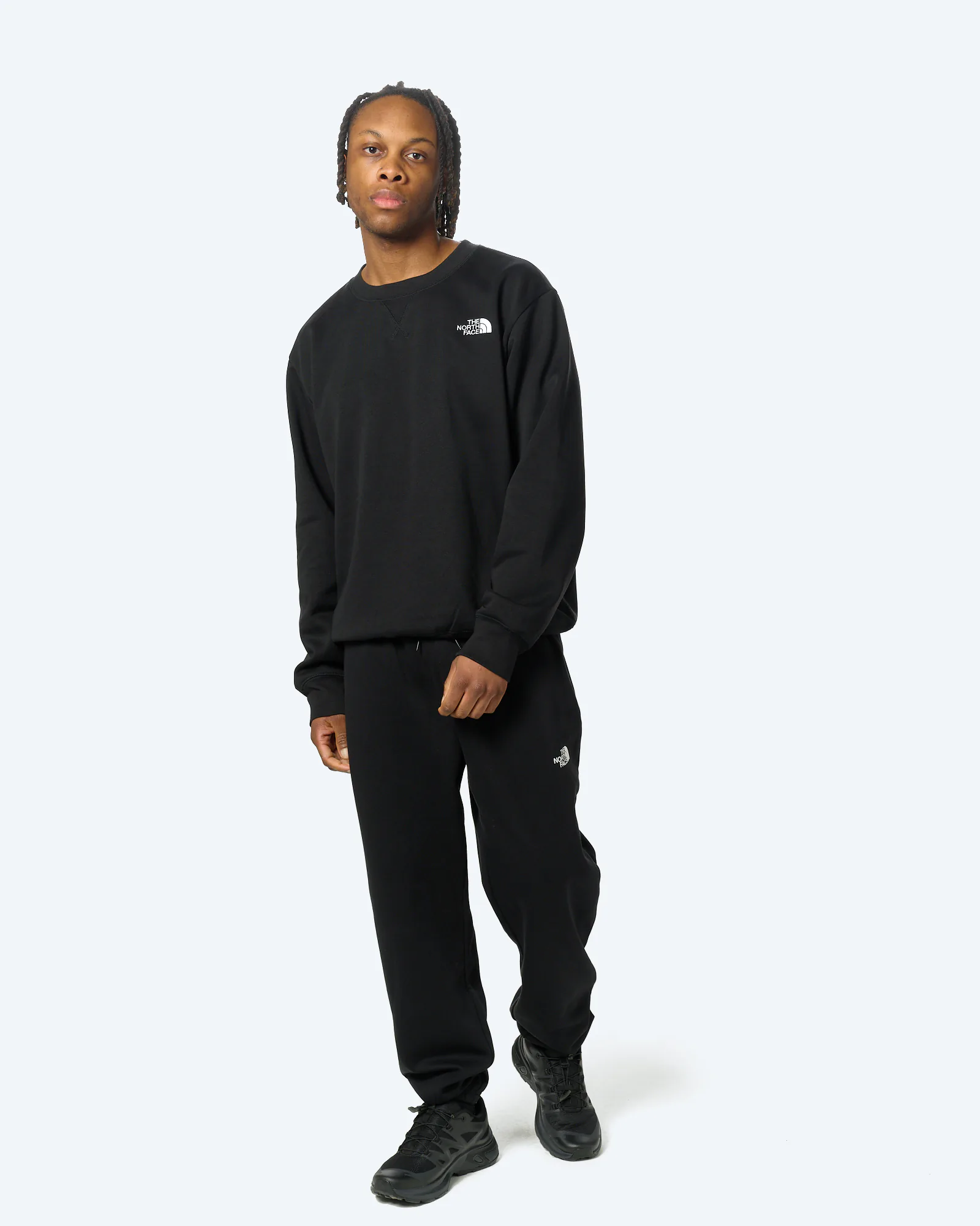 The North Face Essential Relaxed Crewneck Sweatshirt Black