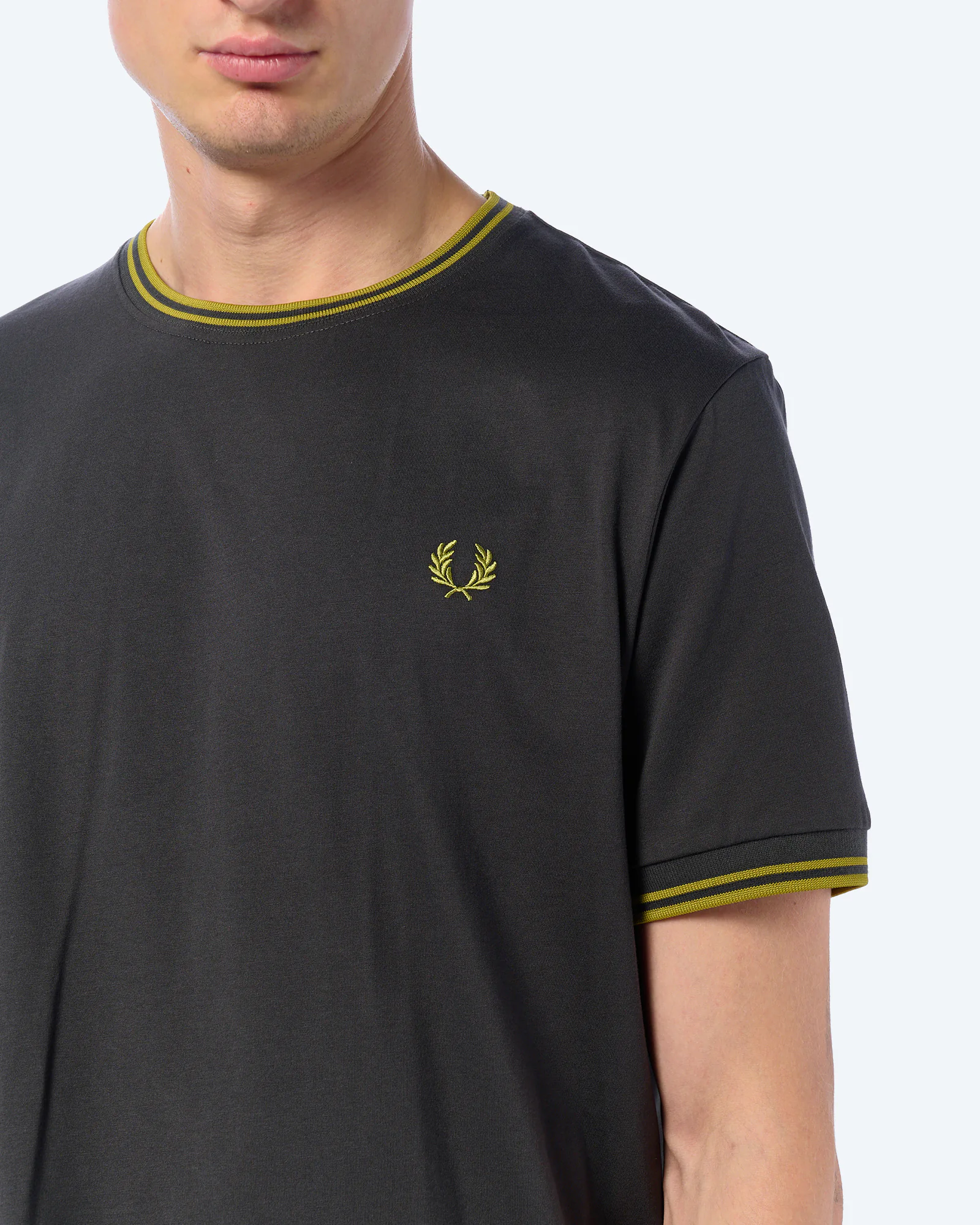 Fred Perry Twin Tipped T-Shirt Anchor Grey/Tennis Ball Yellow Fred Perry Twin Tipped T-Shirt Anchor Grey/Tennis Ball Yellow