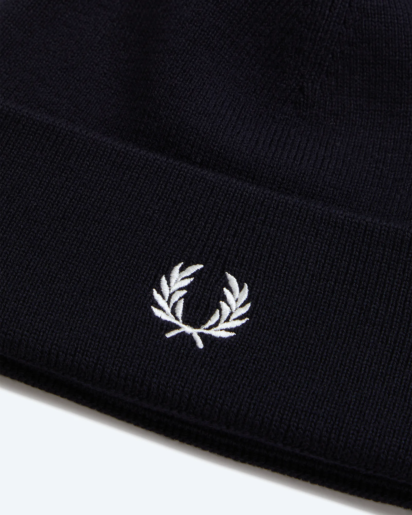 Classic Merino Wool Beanie Navy/Snow White