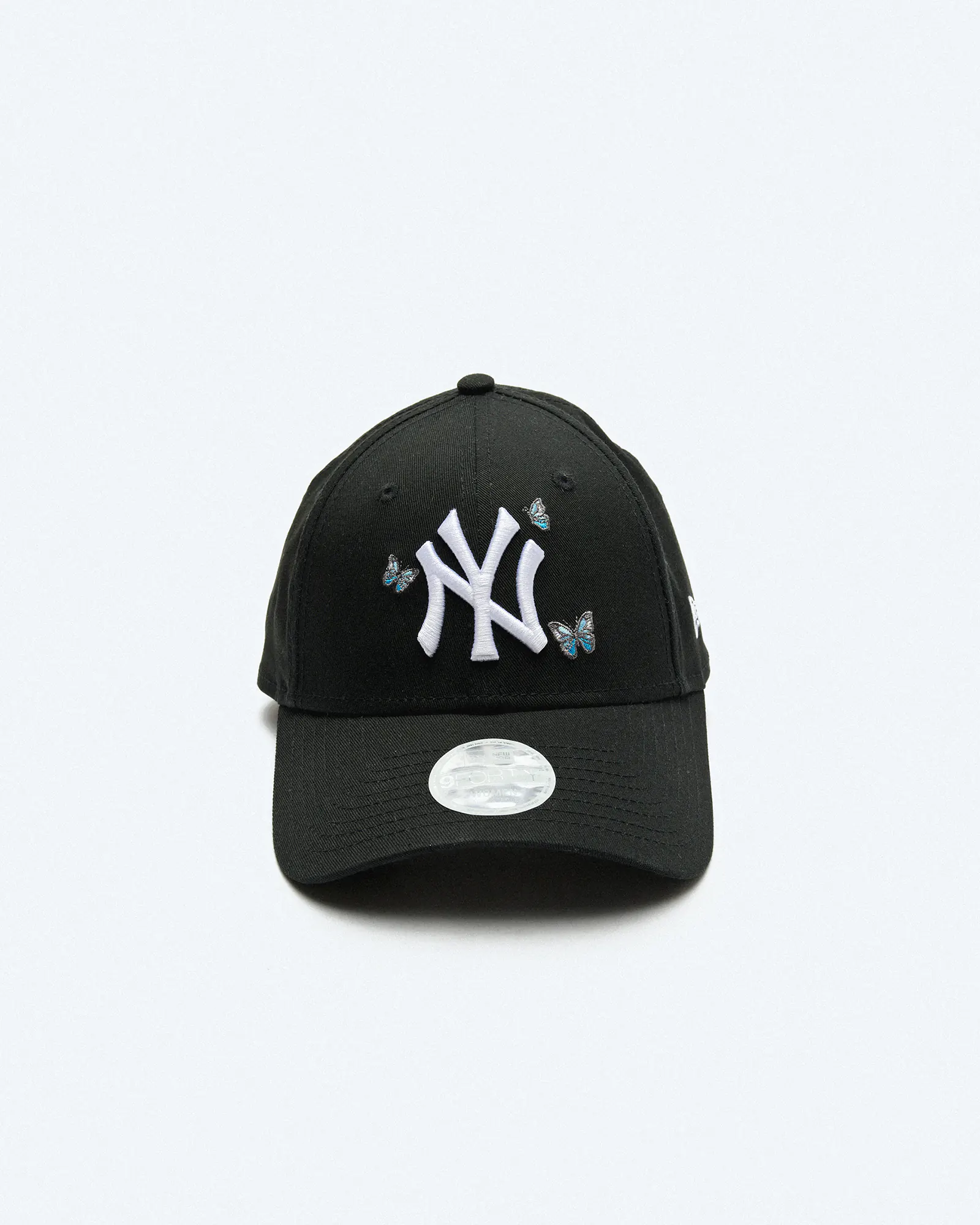 New Era MLB NY Yankees Womens Icon 9Forty Strapback Cap Black/White New Era MLB NY Yankees Womens Icon 9Forty Strapback Cap Black/White