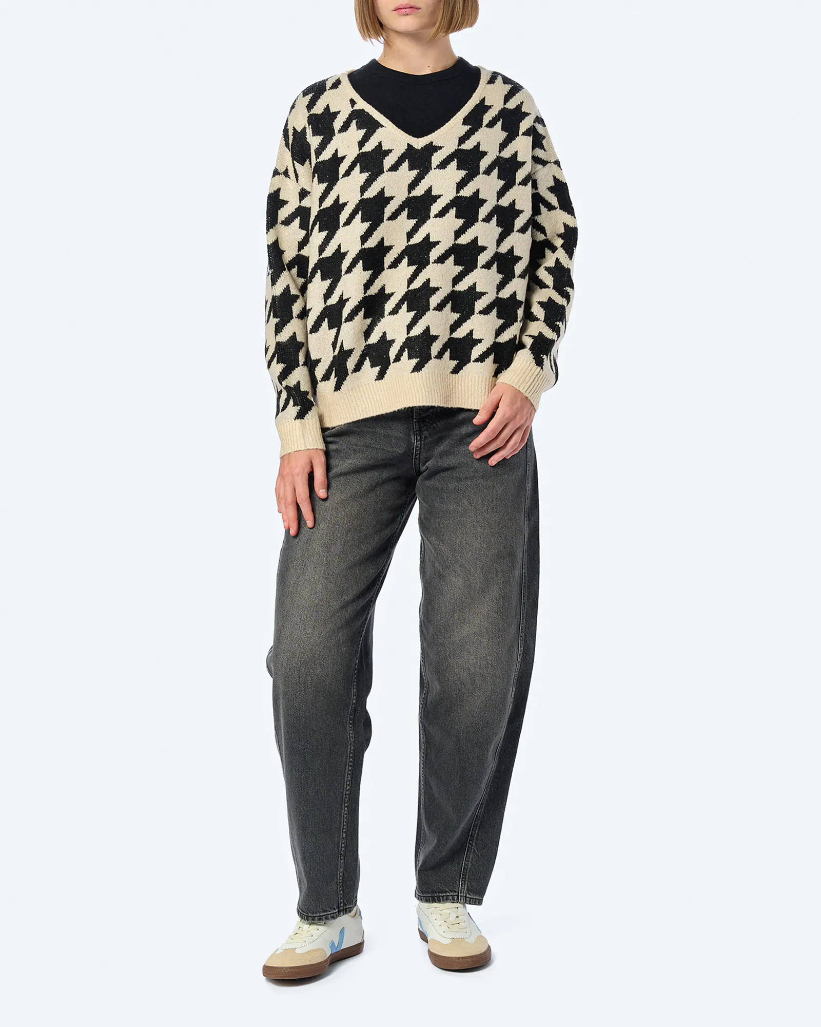 Kleinigkeit Wollma Dreieck Hahnentritt Sweatshirt Gockel Black/Beige Kleinigkeit Wollma Dreieck Hahnentritt Sweatshirt Gockel Black/Beige