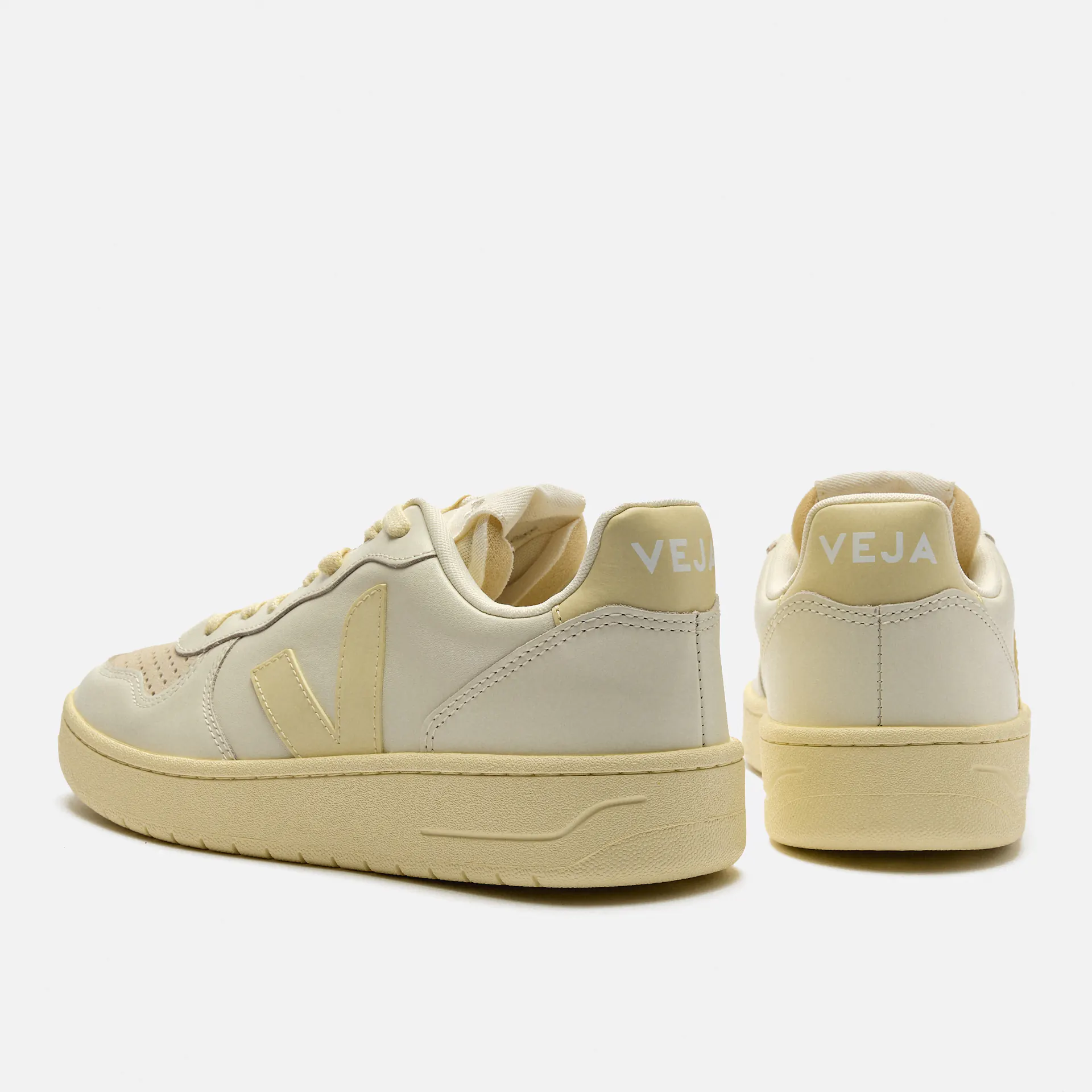 Veja V-10 Women Leather Sneaker Pure Calcaire