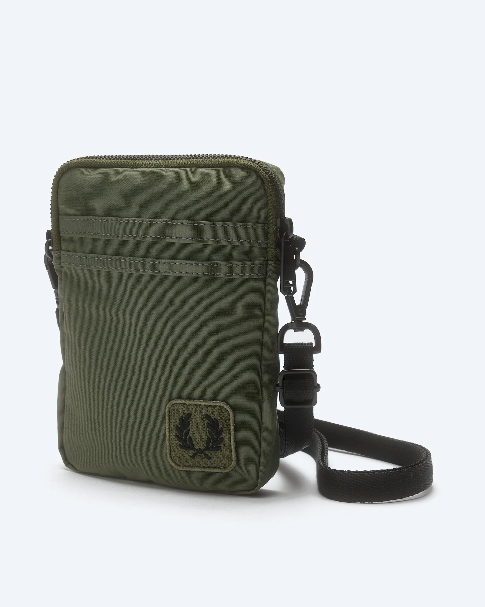 Fred Perry Nylon Badge Small Side Bag Green Fred Perry Nylon Badge Small Side Bag Green