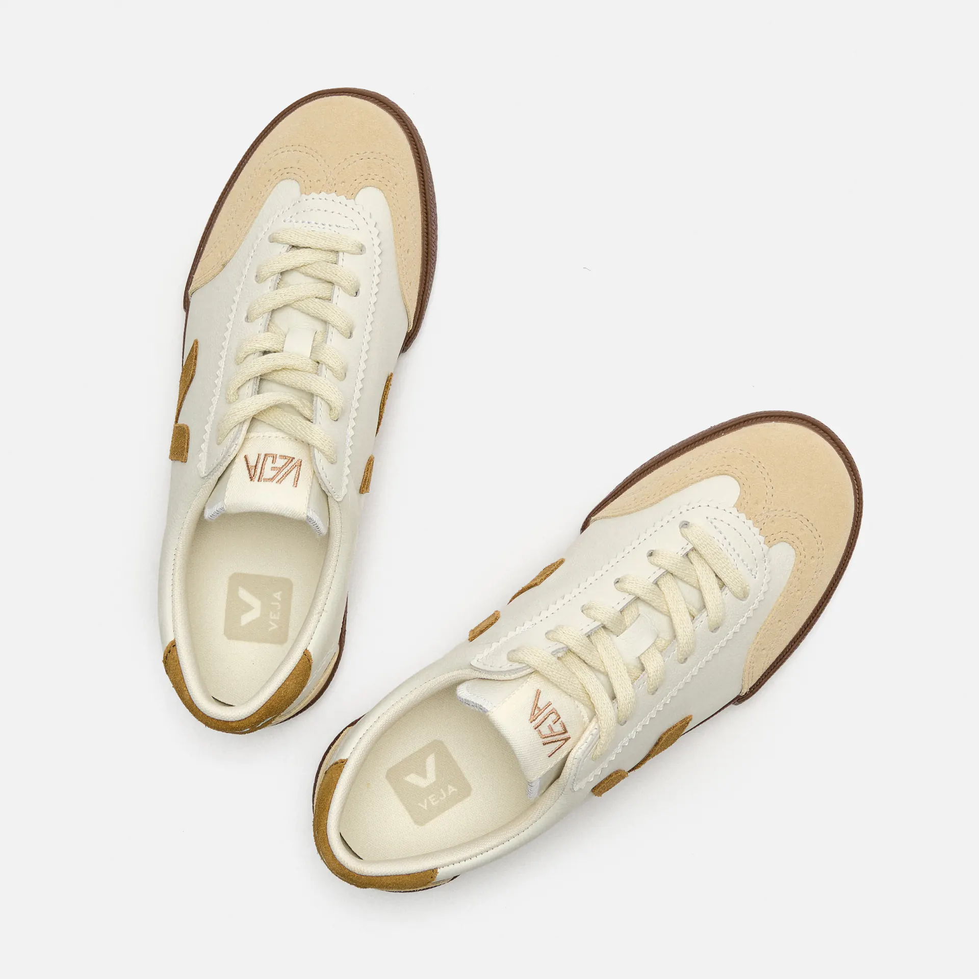 Veja Volley O.T. Leather Sneaker White Tent Bark