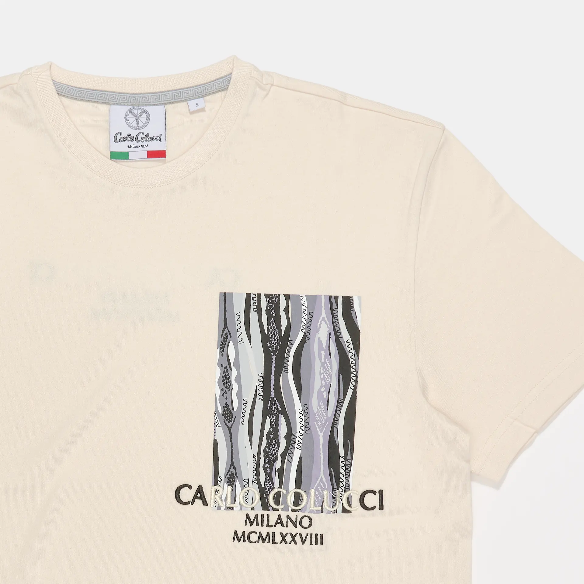 Carlo Colucci Oversize Fit Knit Cutting Story T-Shirt Offwhite