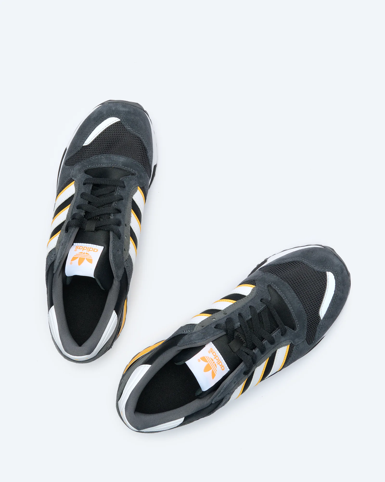 adidas Originals ZX600 Sneakers  Carbon/White/Core black