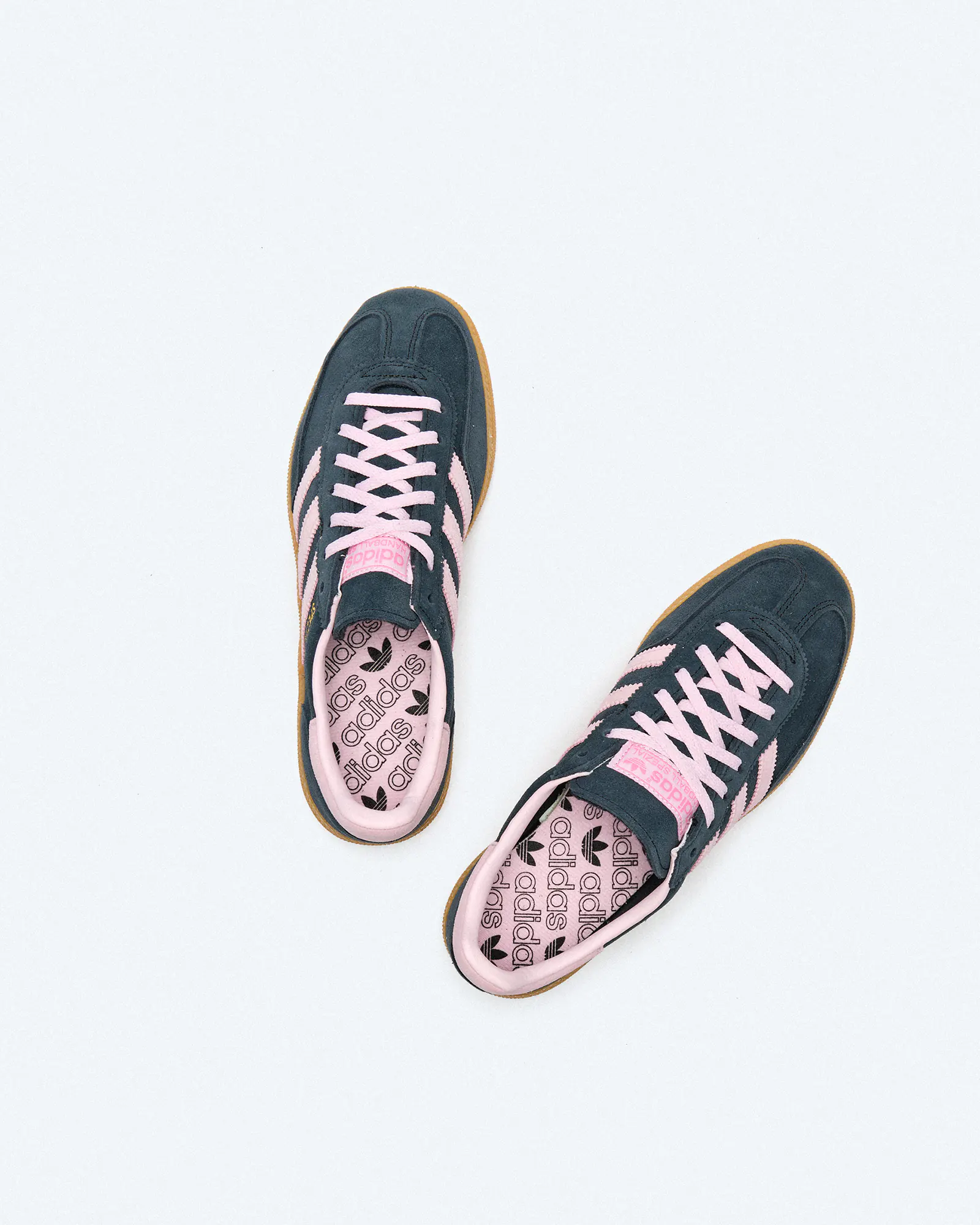 adidas Originals Handball Spezial Sneakers Core Black/Clear Pink/Gum adidas Originals Handball Spezial Sneakers Core Black/Clear Pink/Gum