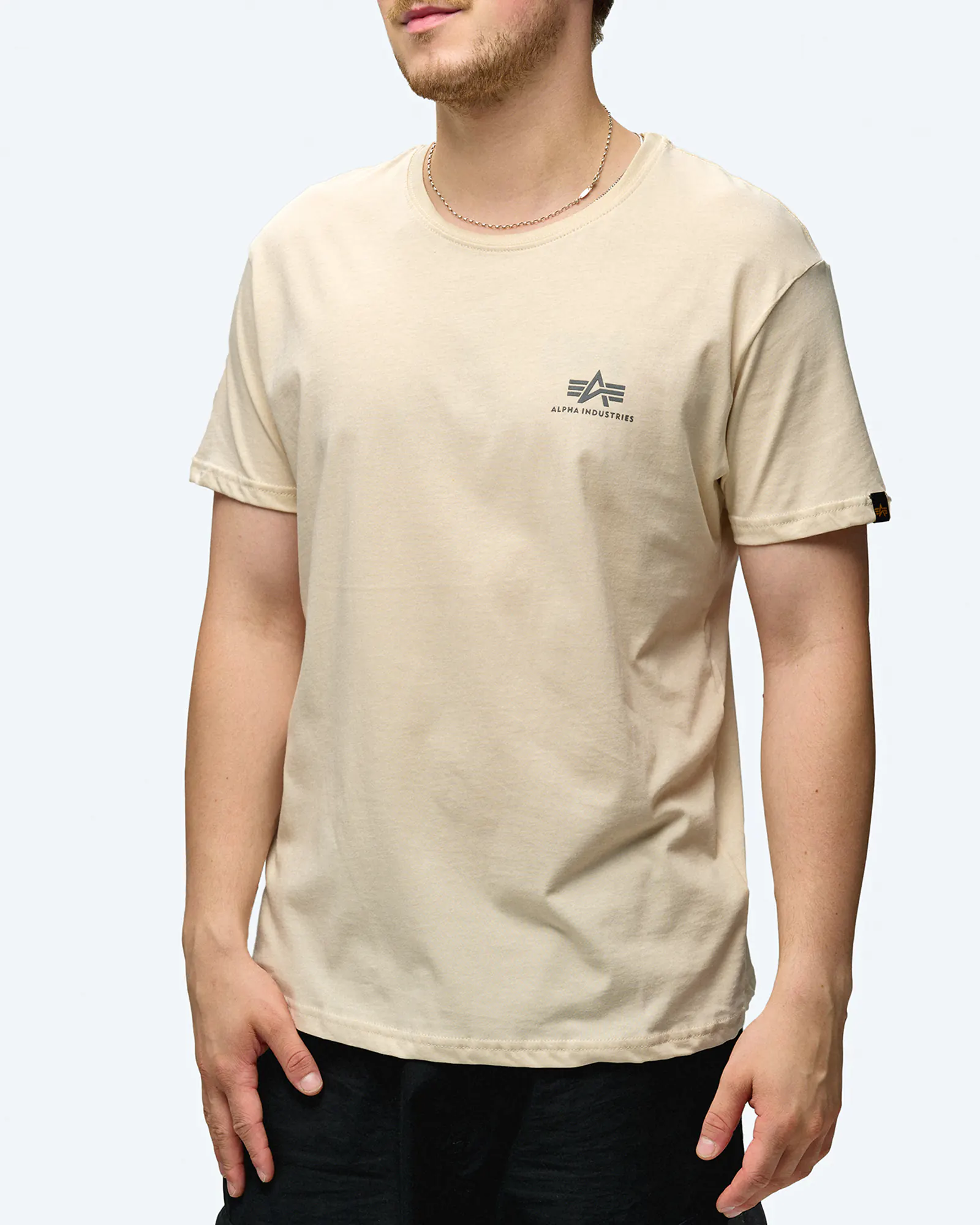 Alpha Industries Basic T-Shirt Small Logo Jet Stream White Alpha Industries Basic T-Shirt Small Logo Jet Stream White