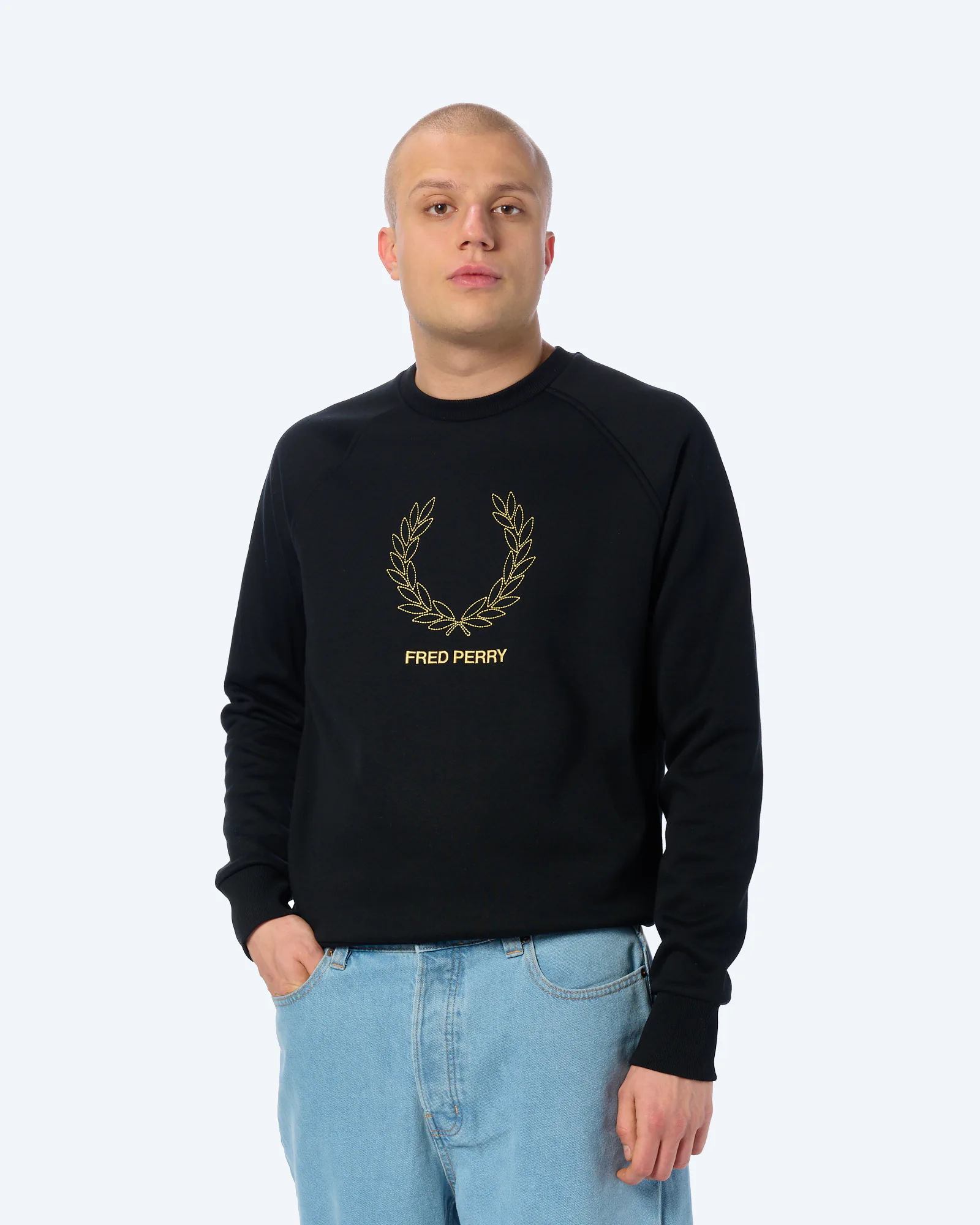 Fred Perry Outline Laurel Wreath Sweatshirt Black