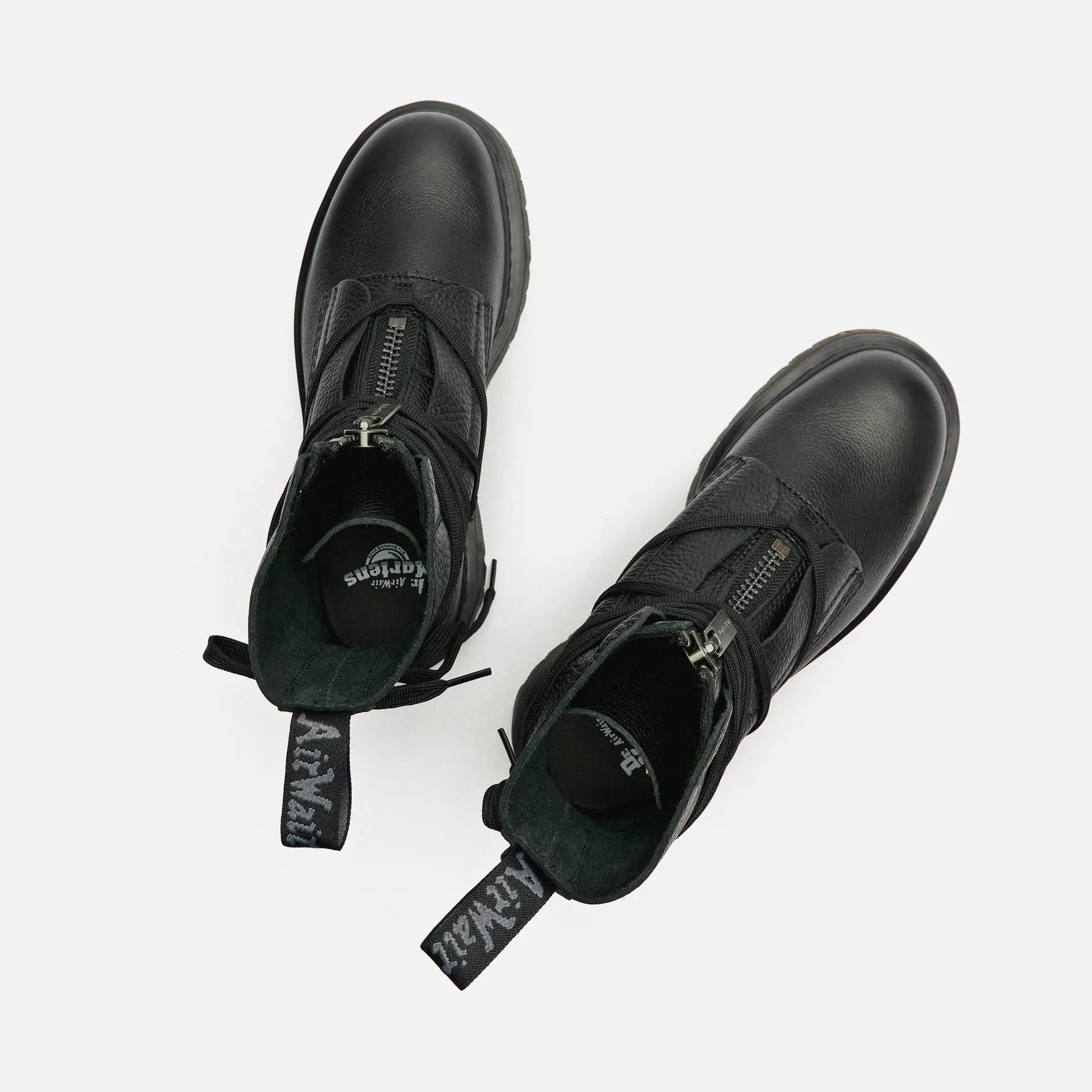 Dr. Martens Jarrick II Pisa Boots Black