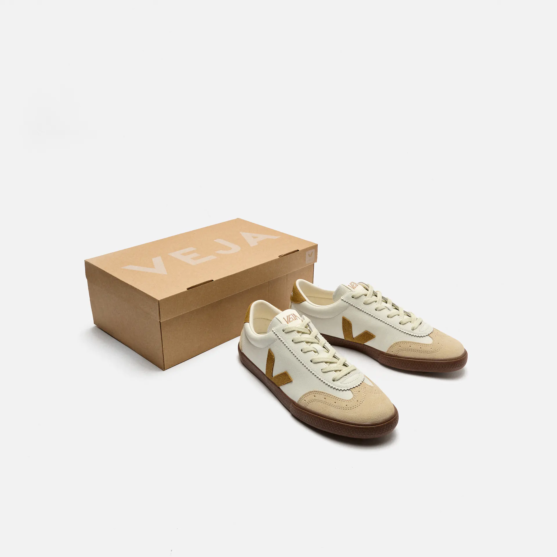 Veja Men Volley O.T. Leather Sneaker White/Tent/Bark