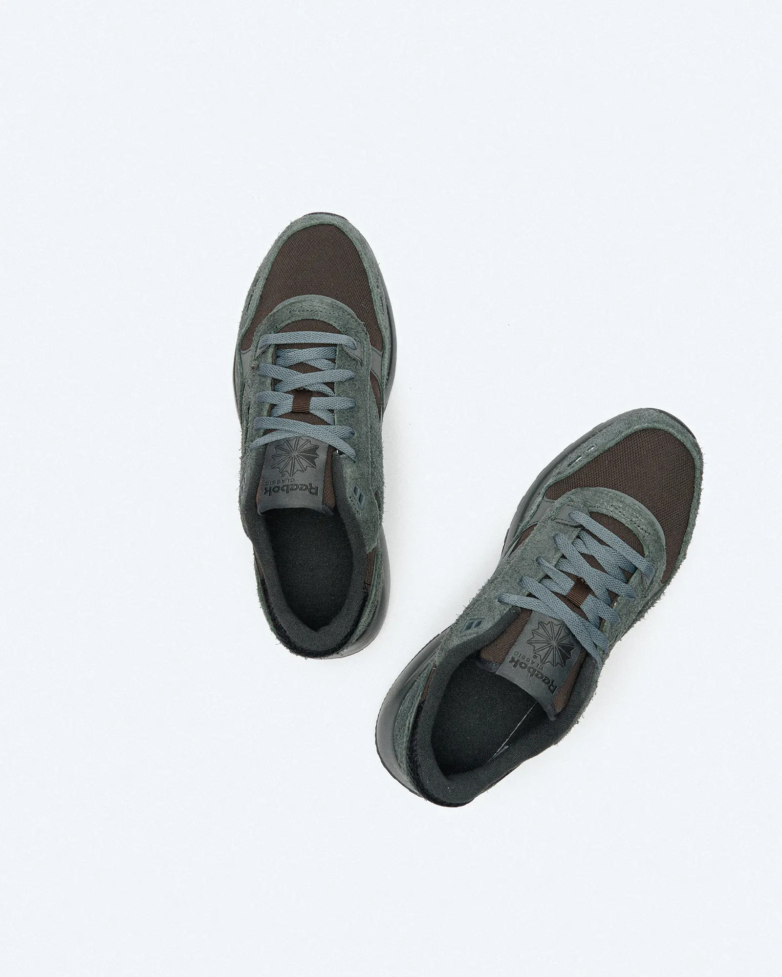 Reebok Classic Leather 2400 Sneaker Dark Matter/Grey Reebok Classic Leather 2400 Sneaker Dark Matter/Grey