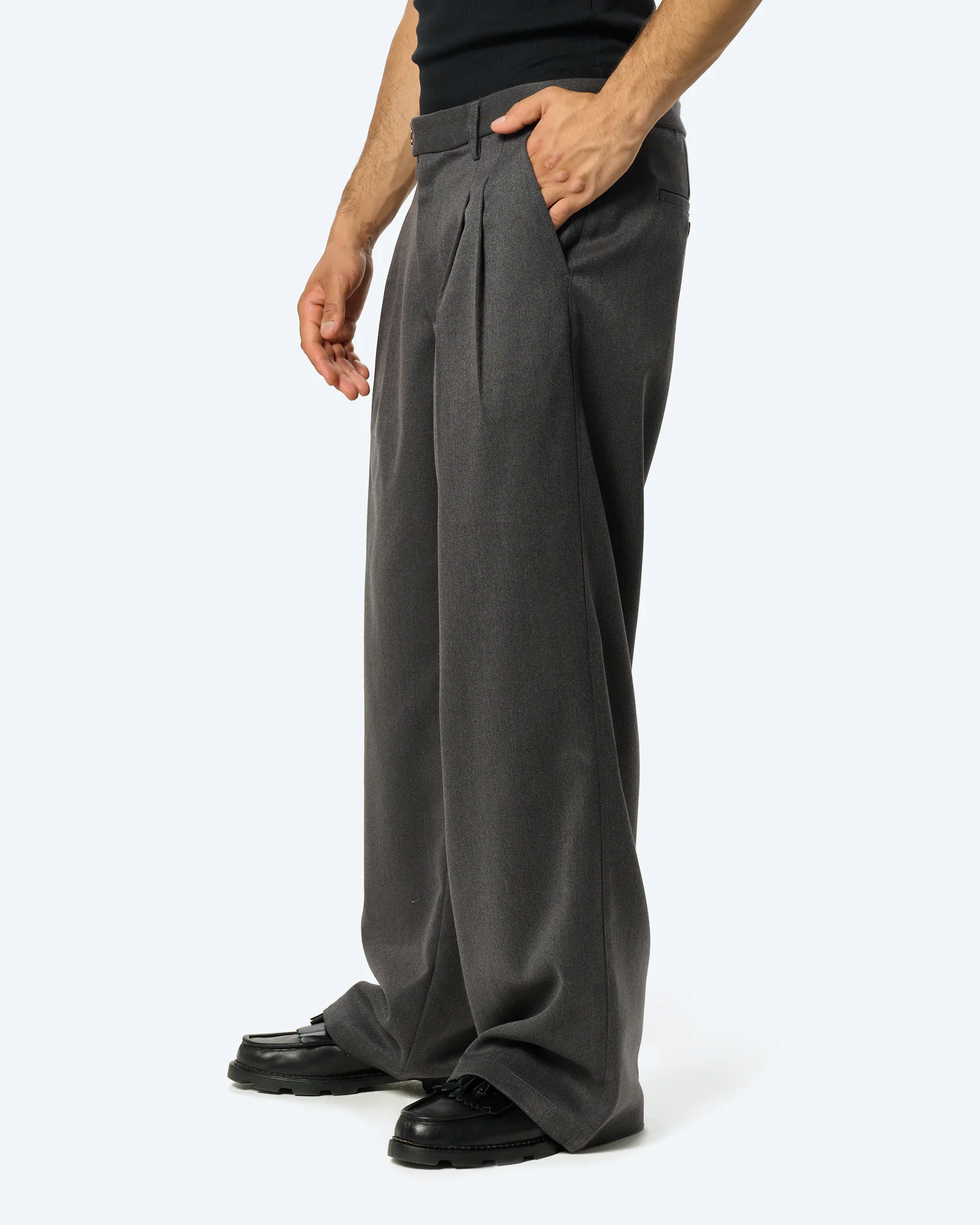Heritage Pleated Pants Dark Grey