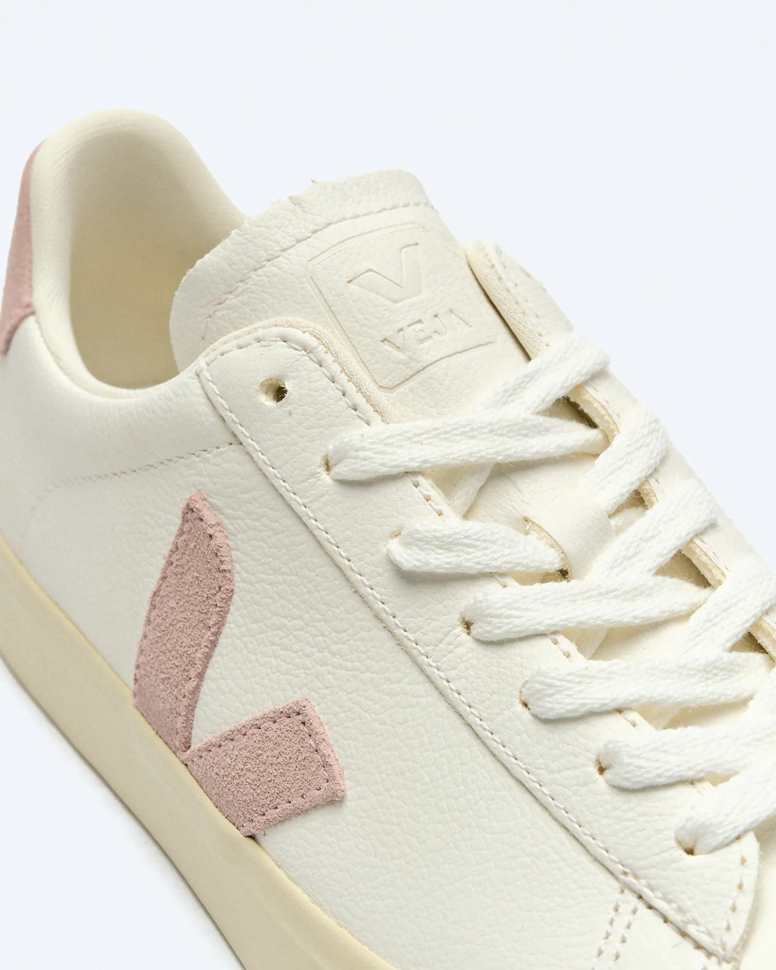 Veja Campo Chromefree Leather Sneaker Extra White/Babe Veja Campo Chromefree Leather Sneaker Extra White/Babe