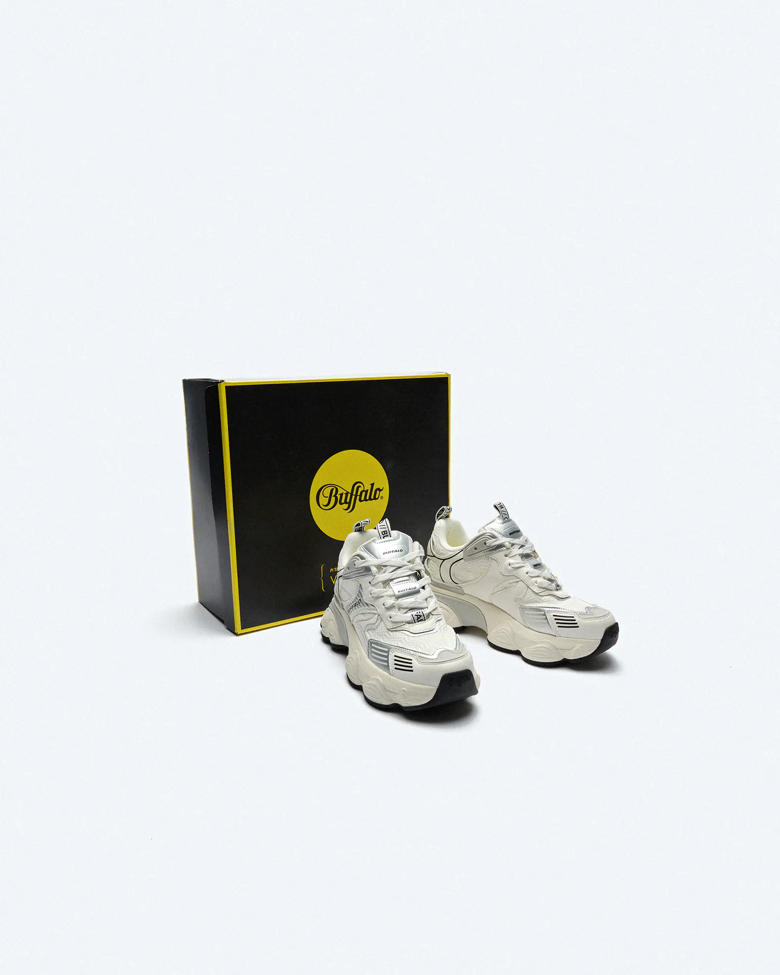 Buffalo Truck Vegan Nappa/Mesh Sneaker White/Silver