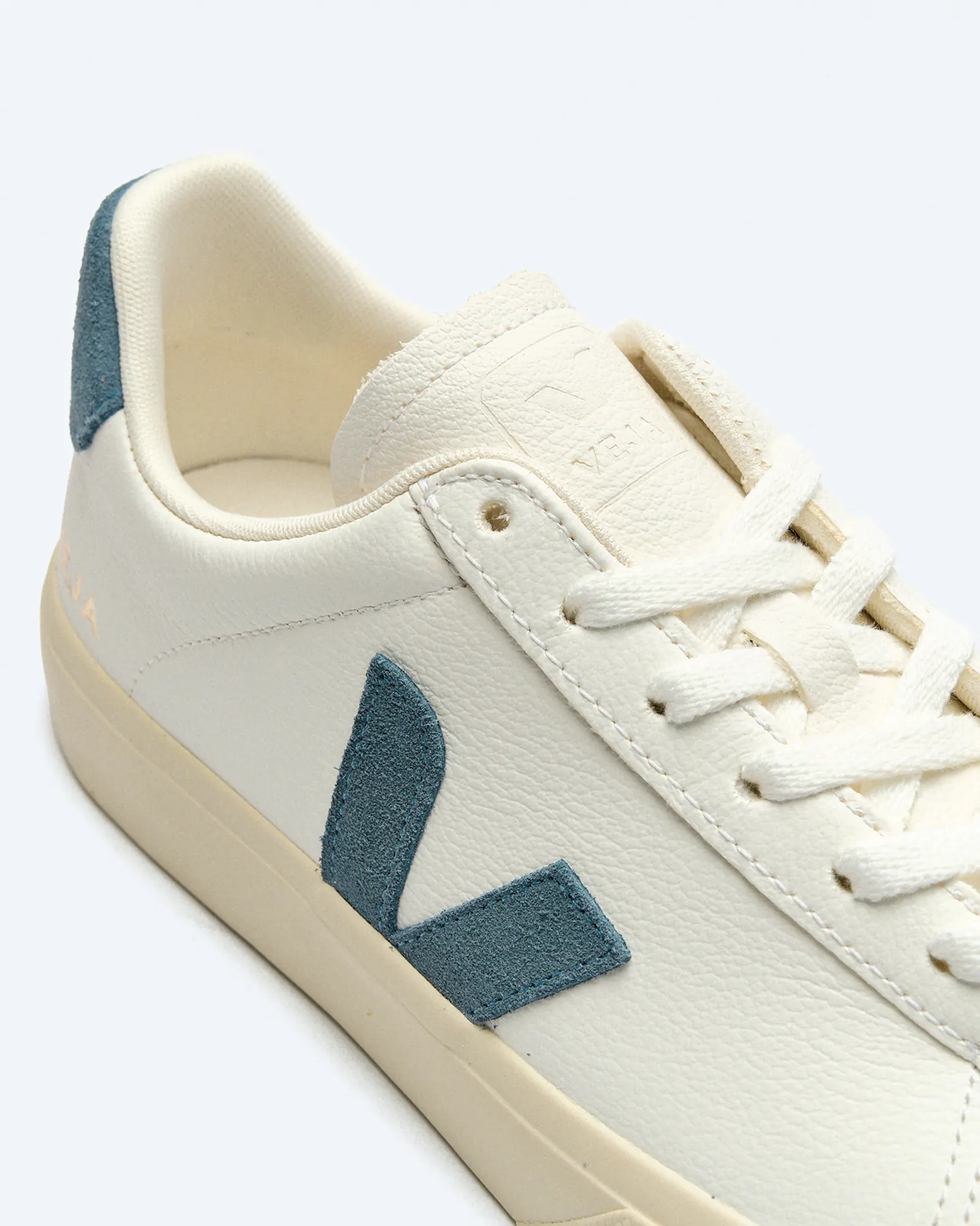 Veja Campo Chromefree Leather Sneaker Extra White/California Veja Campo Chromefree Leather Sneaker Extra White/California
