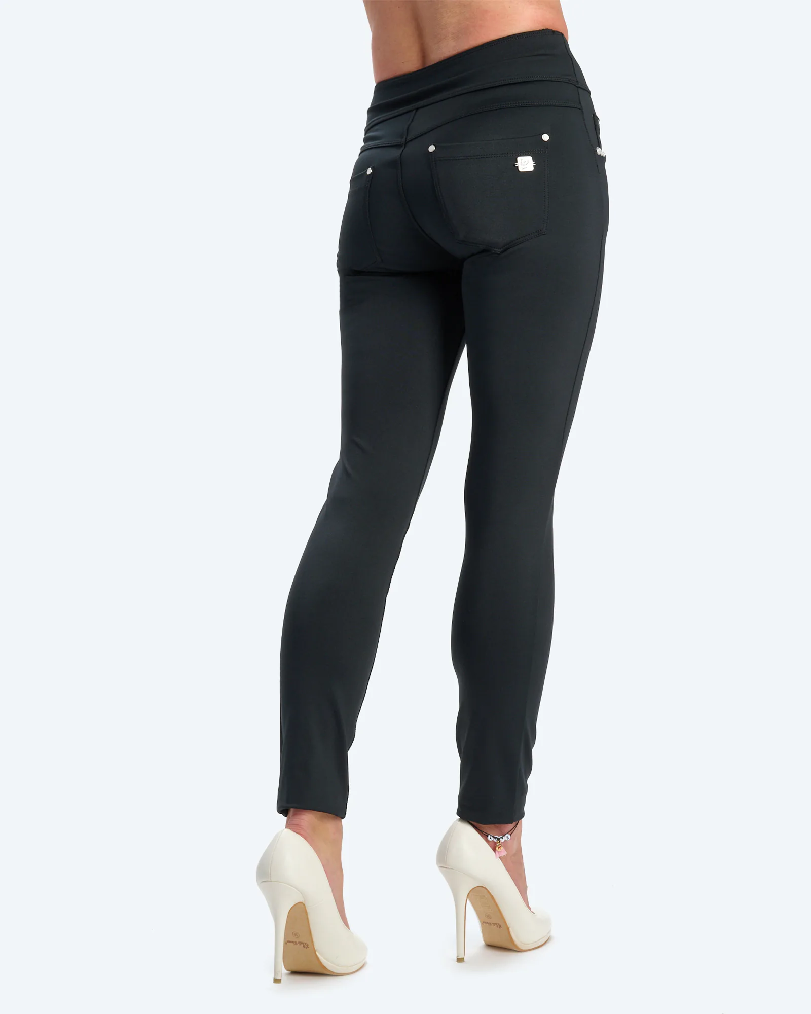 Freddy Skinny N.O.W. Meduim Waist Jeggings Black Freddy Skinny N.O.W. Meduim Waist Jeggings Black