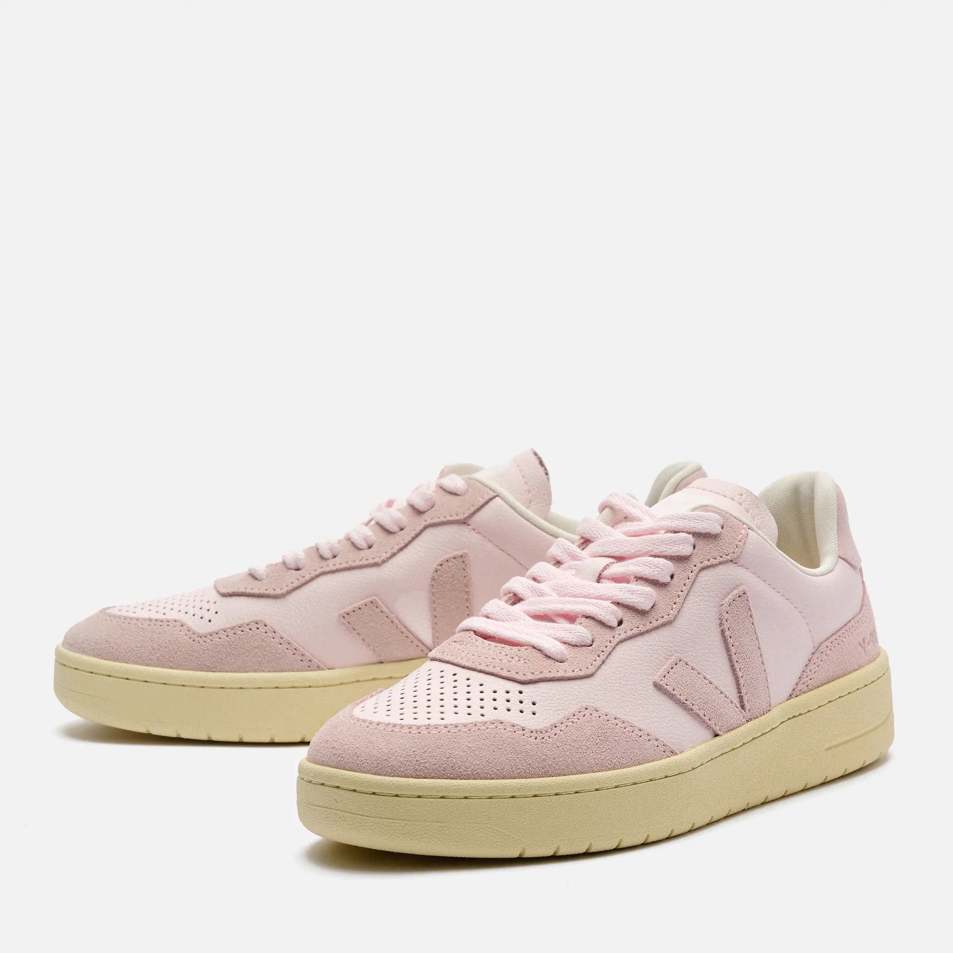 Veja V-90 O.T. Leather Sneaker Lassi/Petale