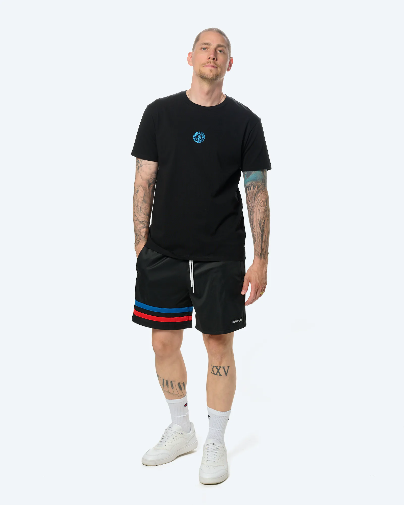 DMWU Pin T-Shirt Black/Skyblue