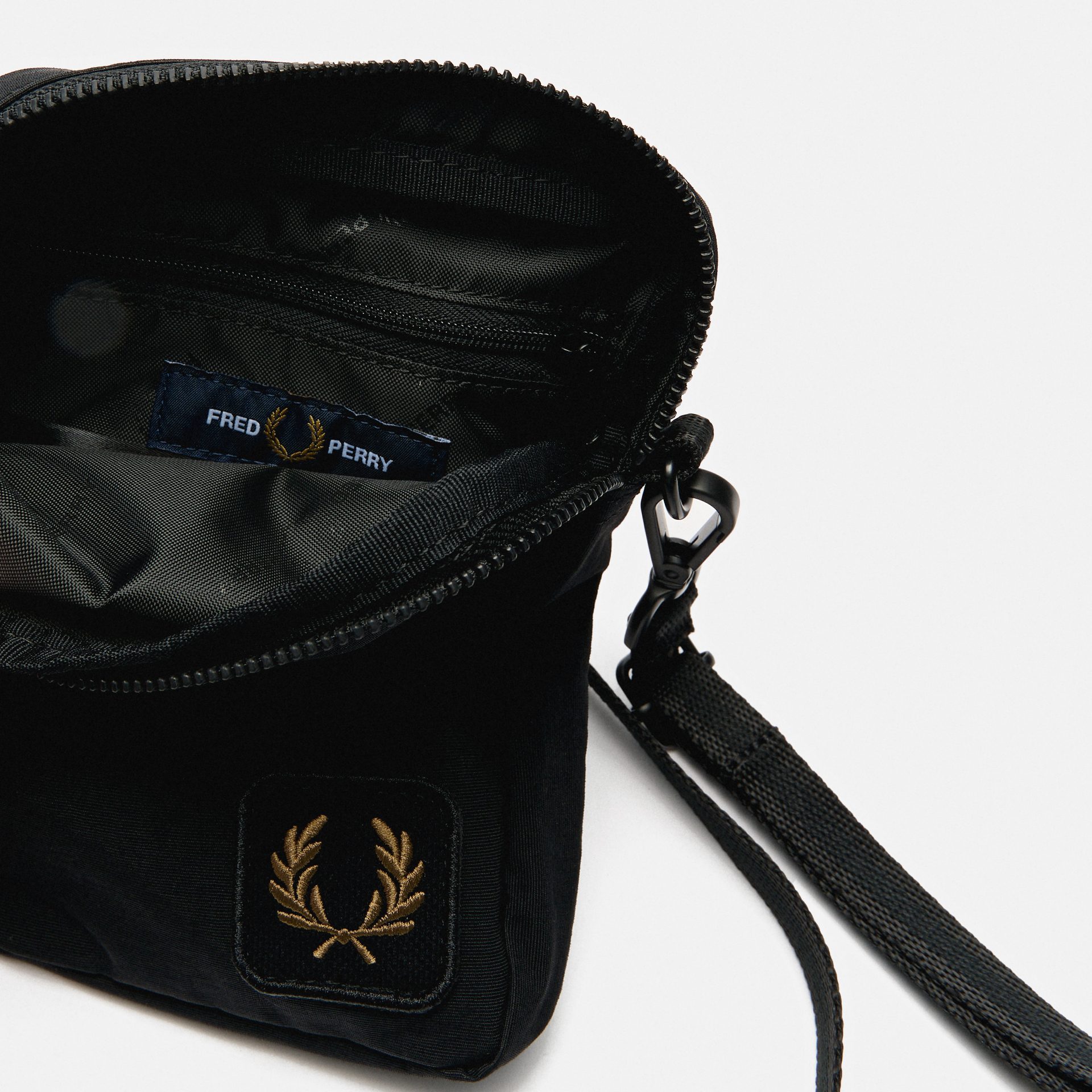 Fred Perry Nylon Badge Small Side Bag Black