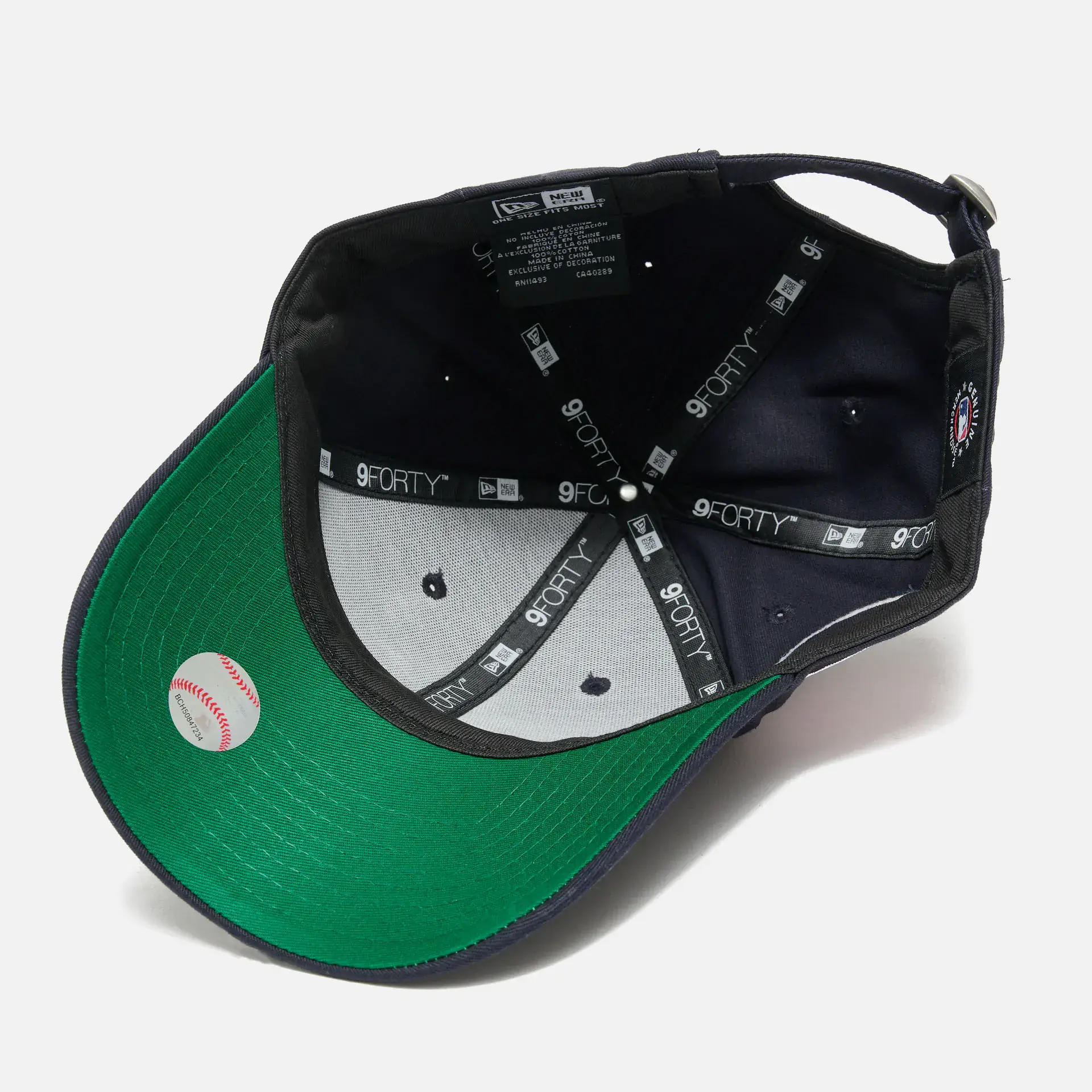 New Era MLB NY Yankees Team Side Patch 9Forty Strapback Cap Navy NVYWHI