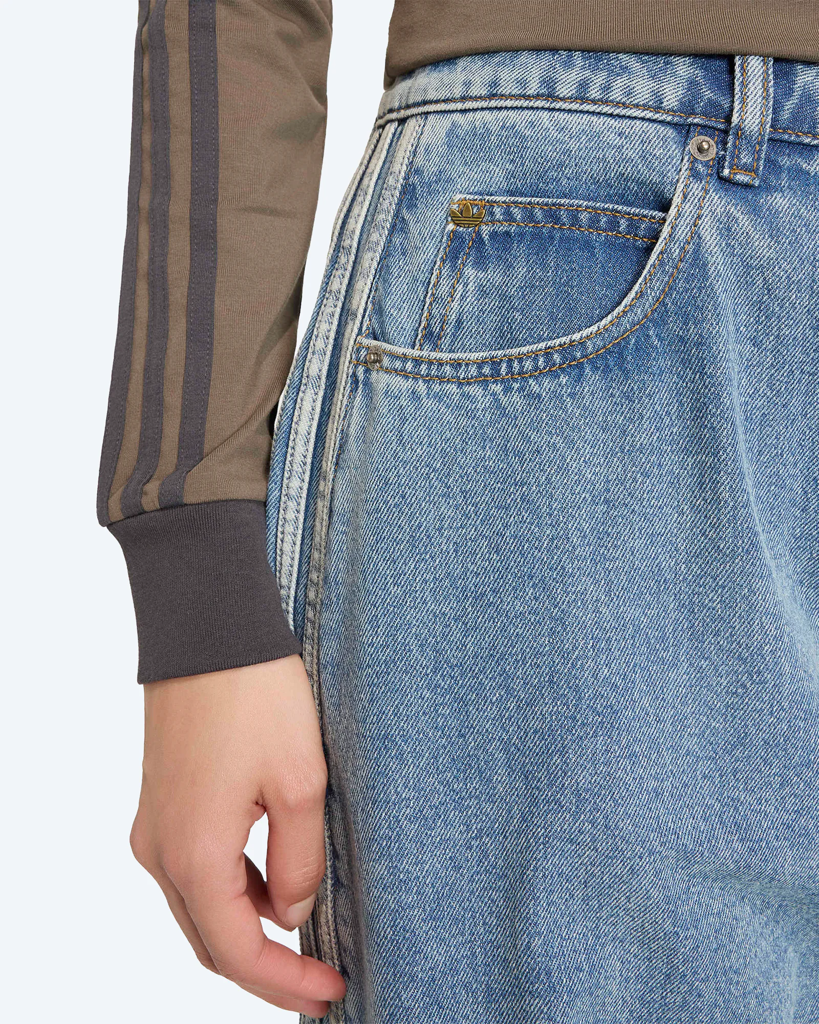 Originals High Rise Barrel Jeans Worn Blue Denim