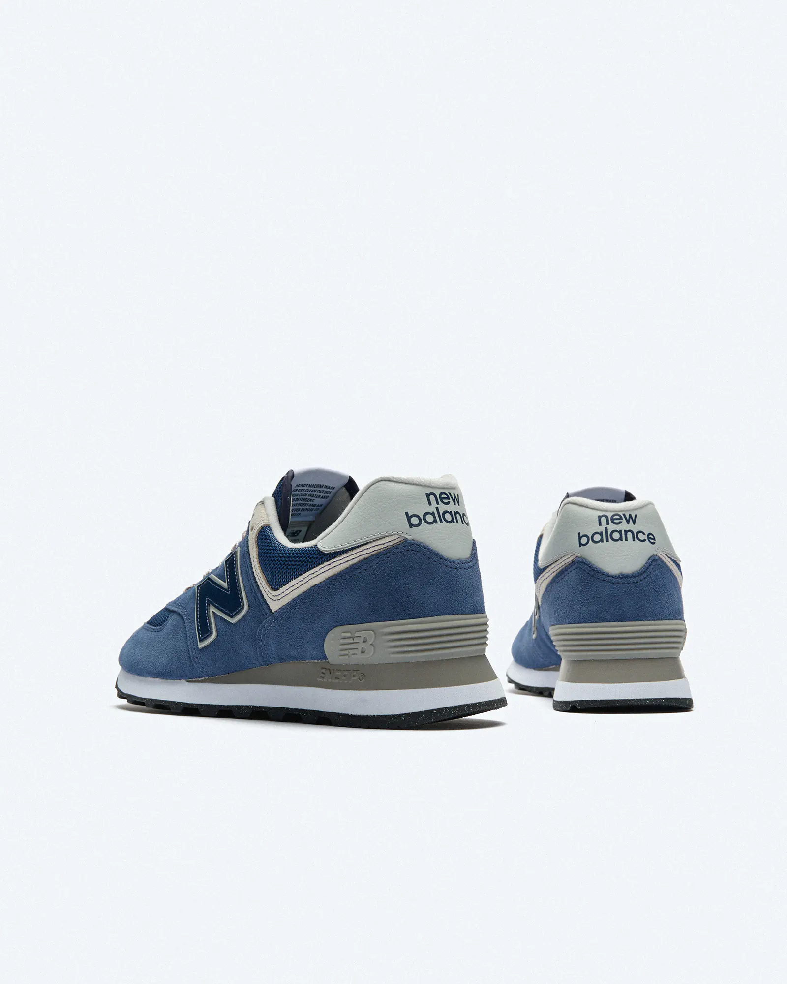 New Balance ML574 Classics Sneaker Navy/White New Balance ML574 Classics Sneaker Navy/White