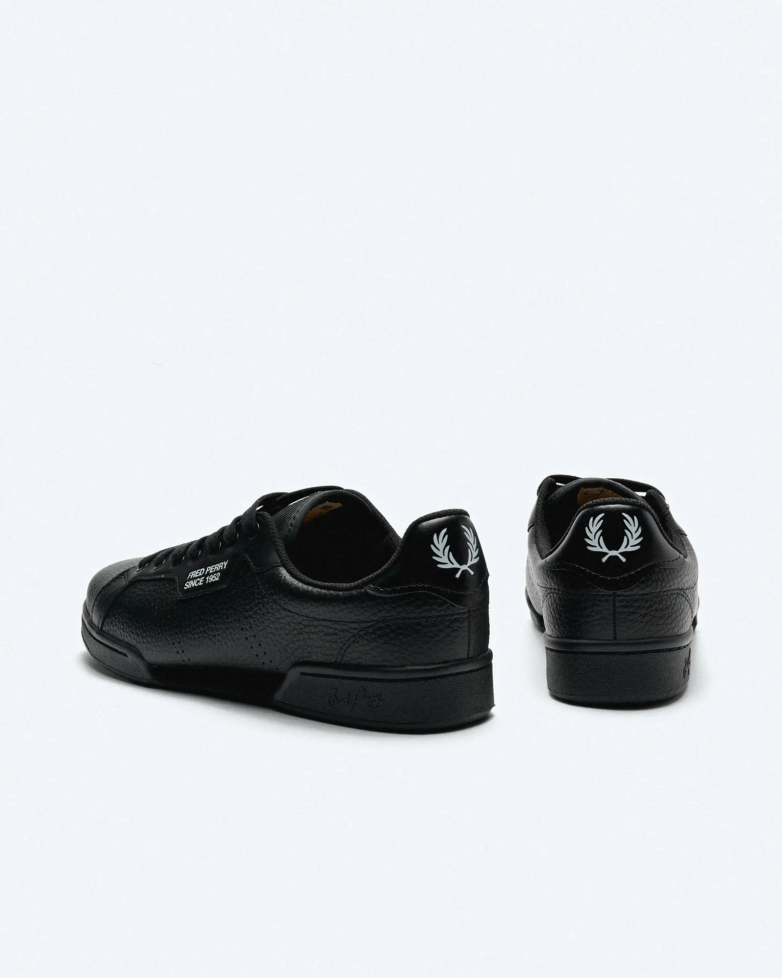 Fred Perry B722 Textured Leather Sneakers Black Fred Perry B722 Textured Leather Sneakers Black
