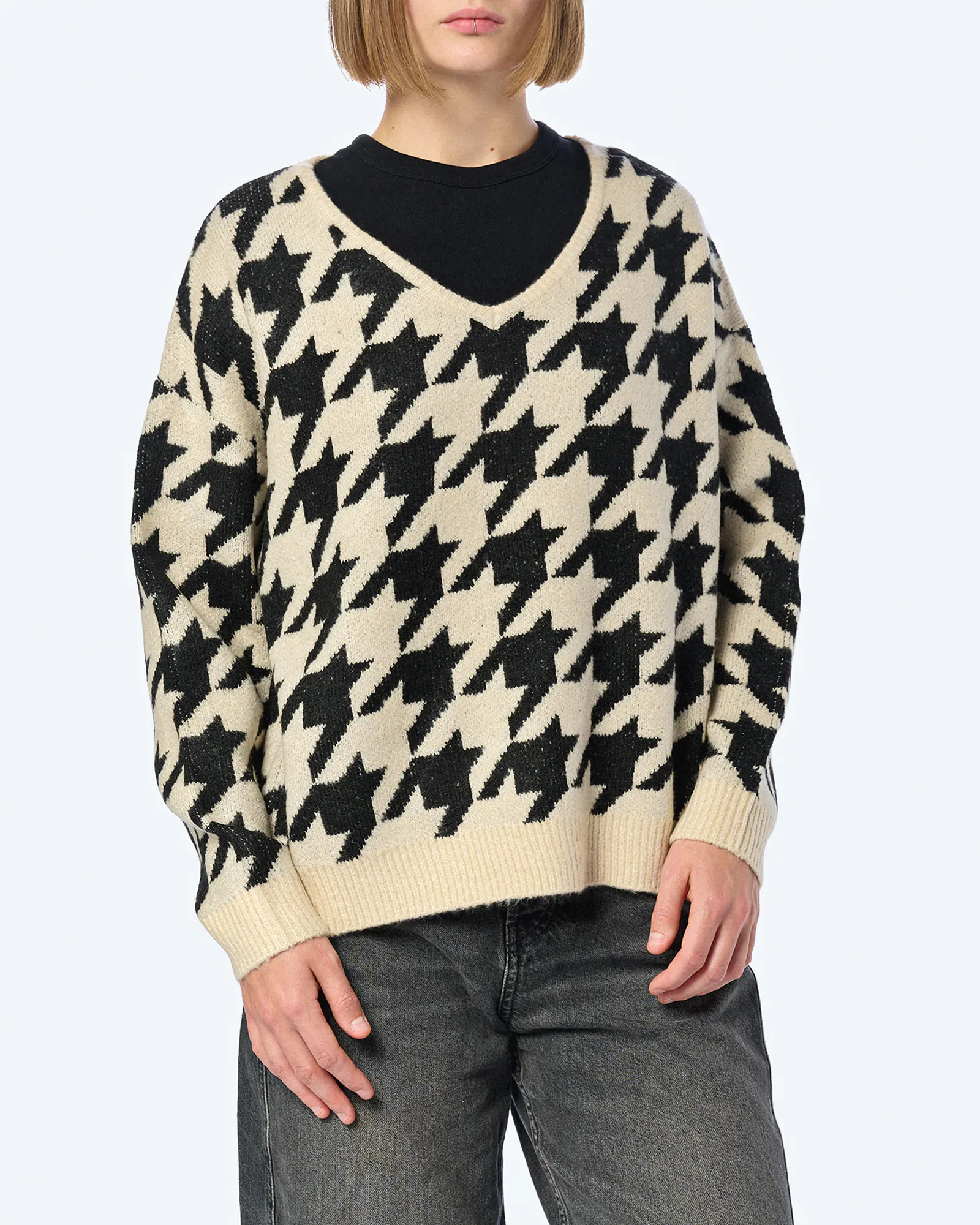 Kleinigkeit Wollma Dreieck Hahnentritt Sweatshirt Gockel Black/Beige Kleinigkeit Wollma Dreieck Hahnentritt Sweatshirt Gockel Black/Beige