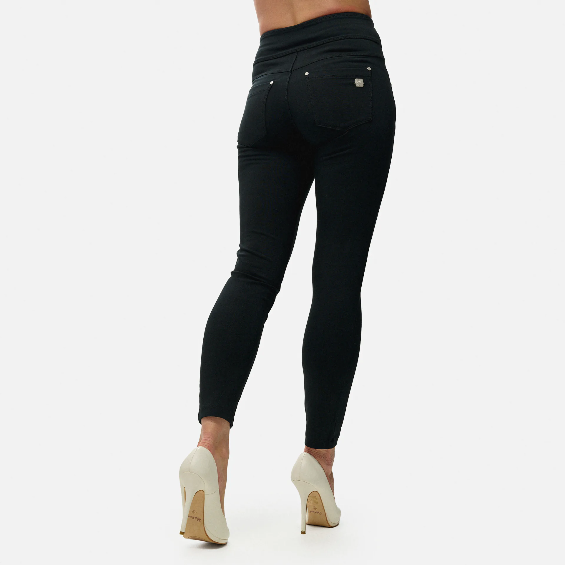 Freddy NOW Yoga Skinny Medium Waist 7/8 Black