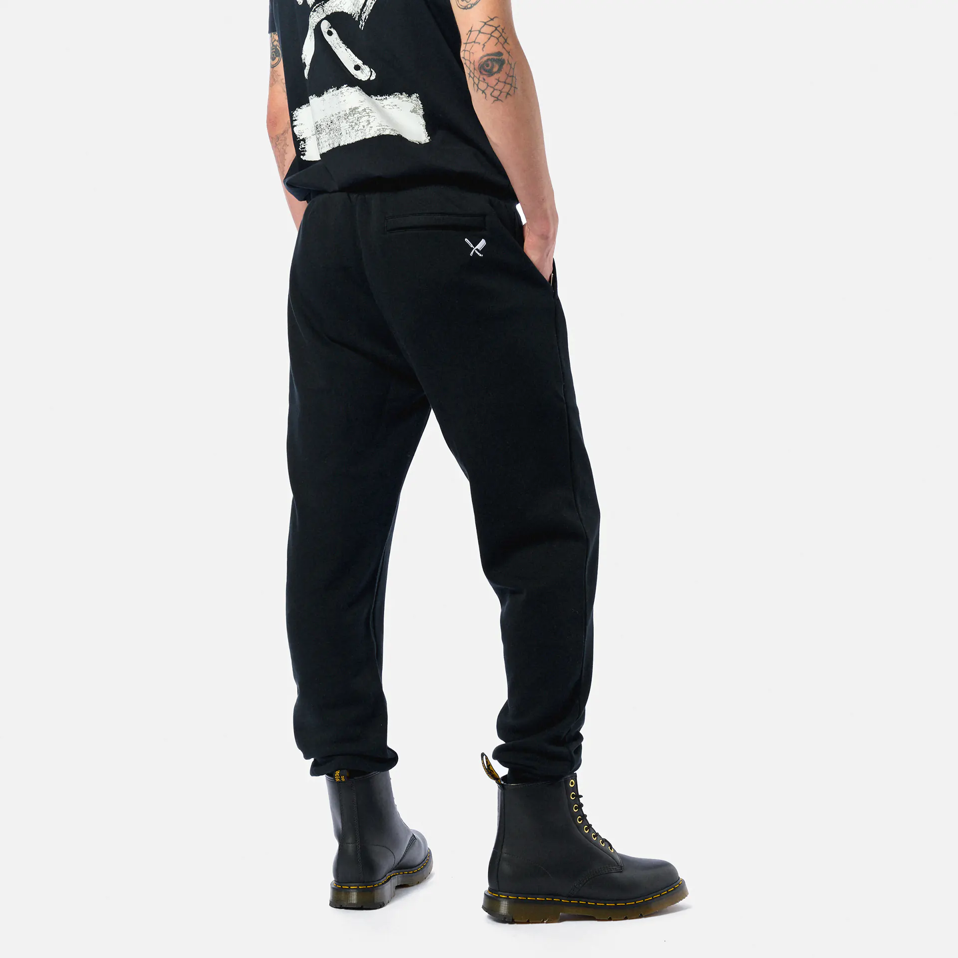 Distorted People Classic Sweatpants Black