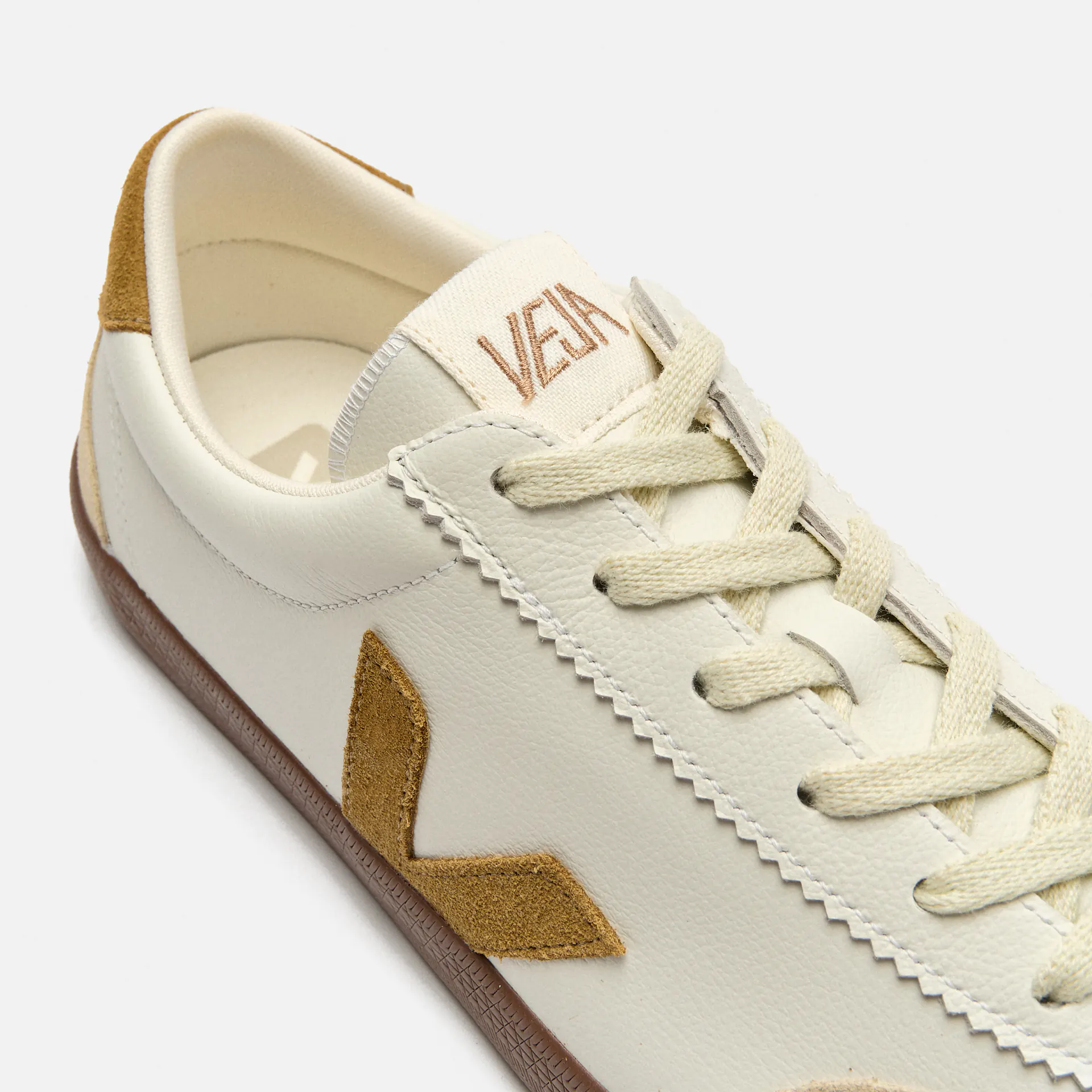 Veja Men Volley O.T. Leather Sneaker White/Tent/Bark