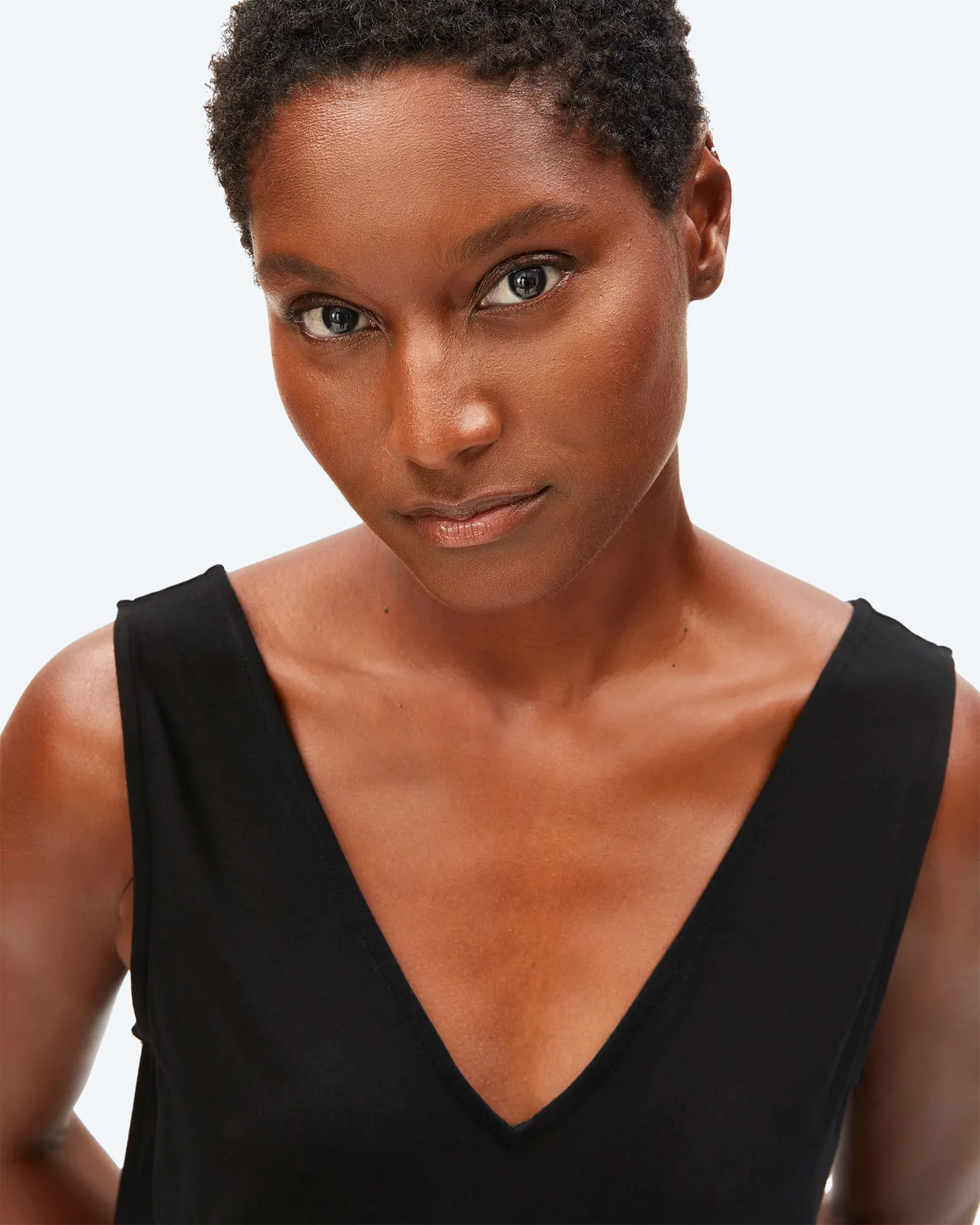 ARMEDANGELS V-NECK JERSEY TOP Black