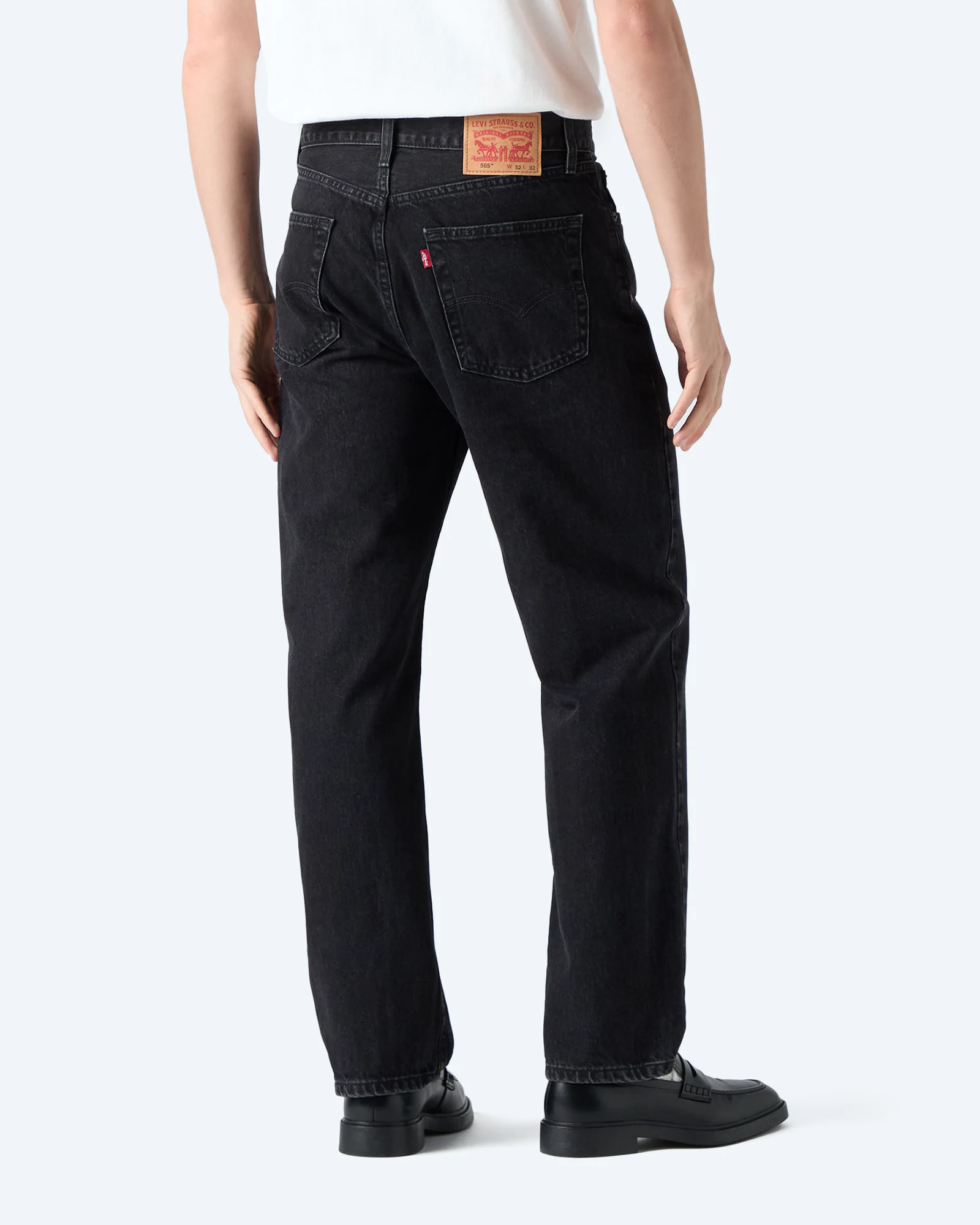 565 Loose Straight Blacks Jeans Forget Me Nots