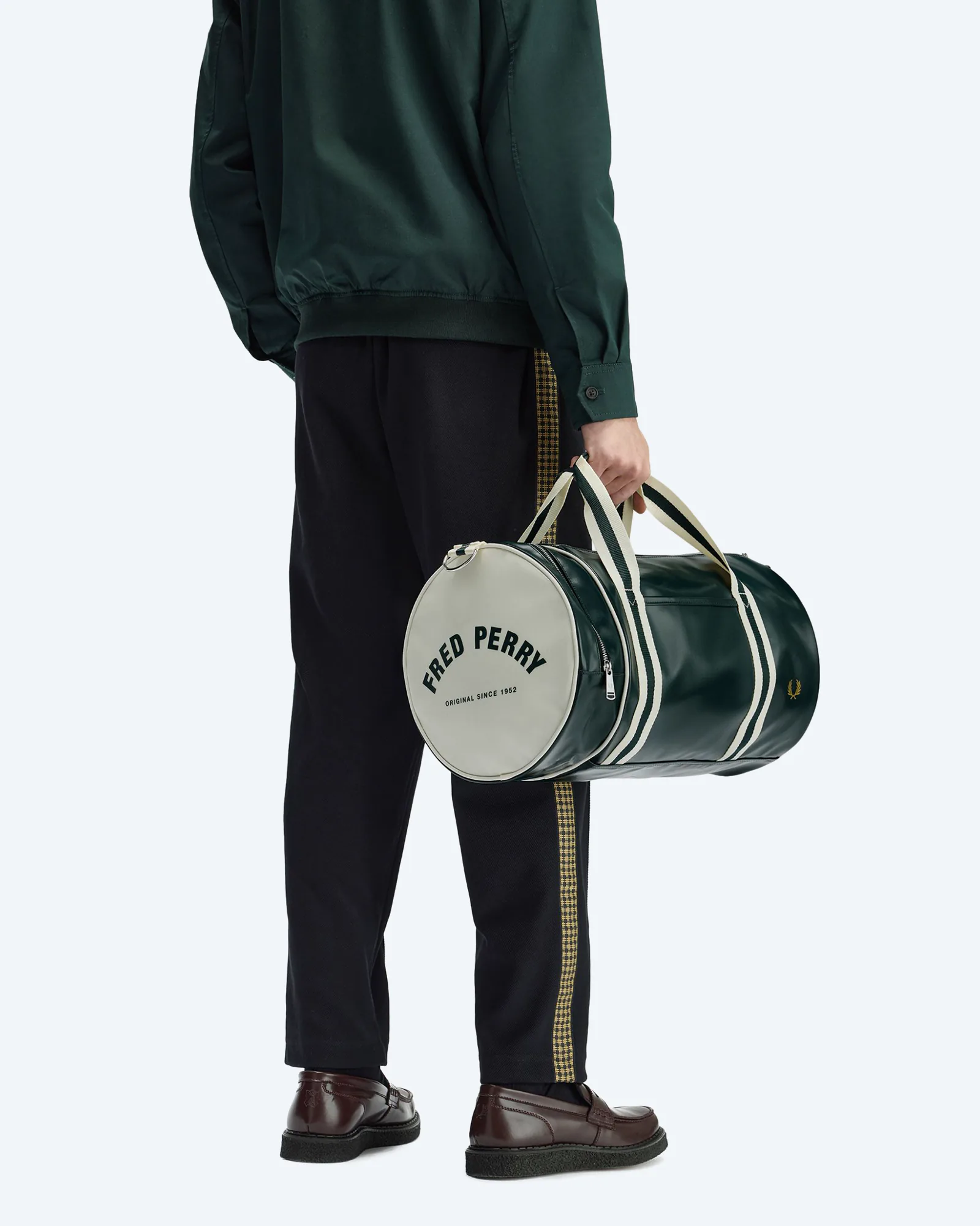 Fred Perry Classic Barrel Bag Grassroots/Ecru
