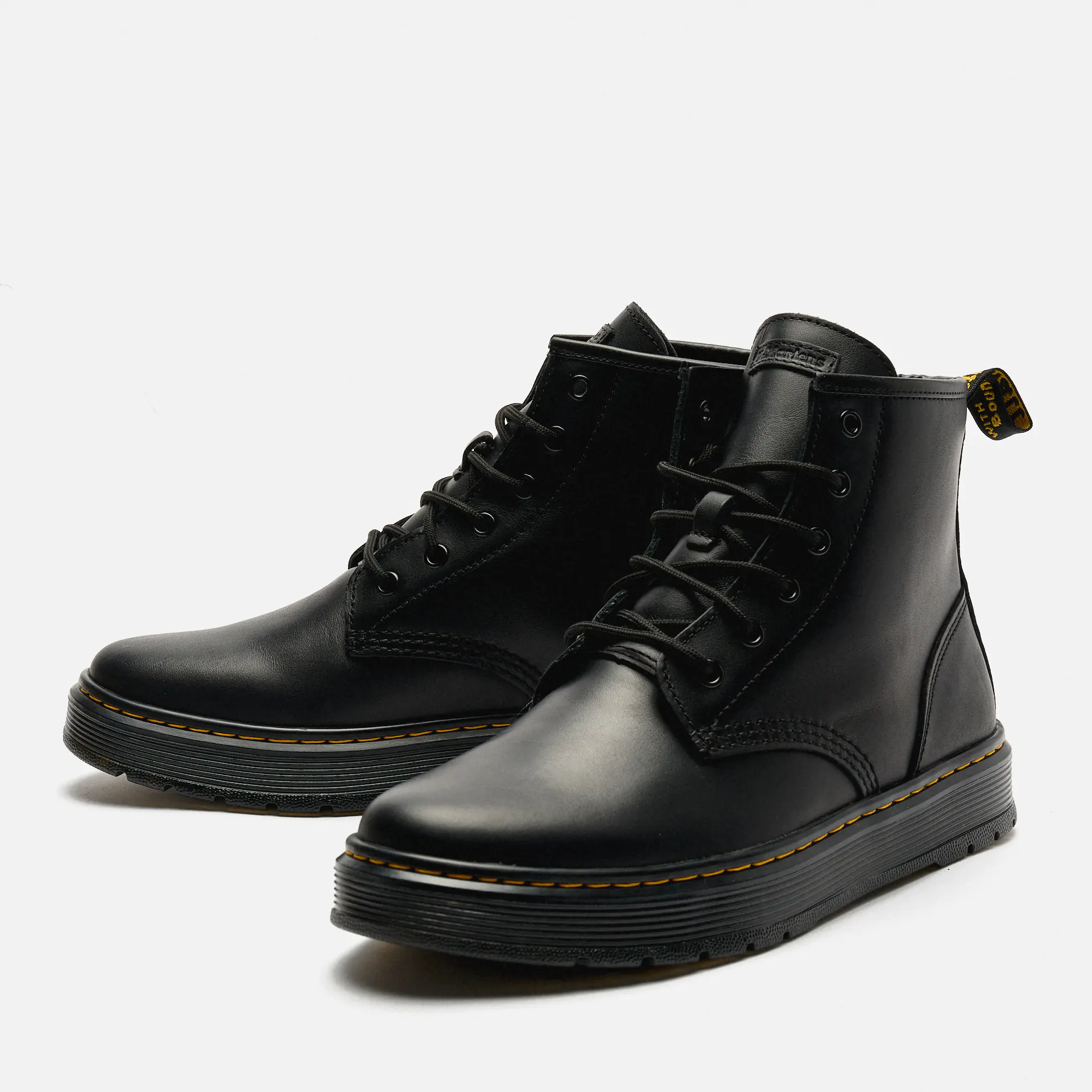 Dr. Martens Brookline Chukka Lusso Boots Black