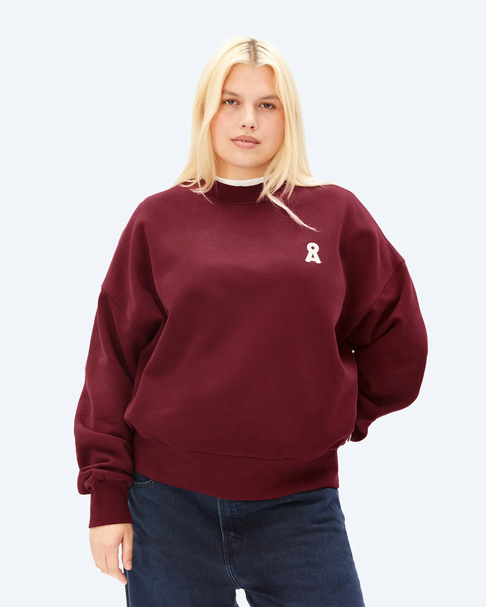ICONIC Å ALIZAA Velvet Red