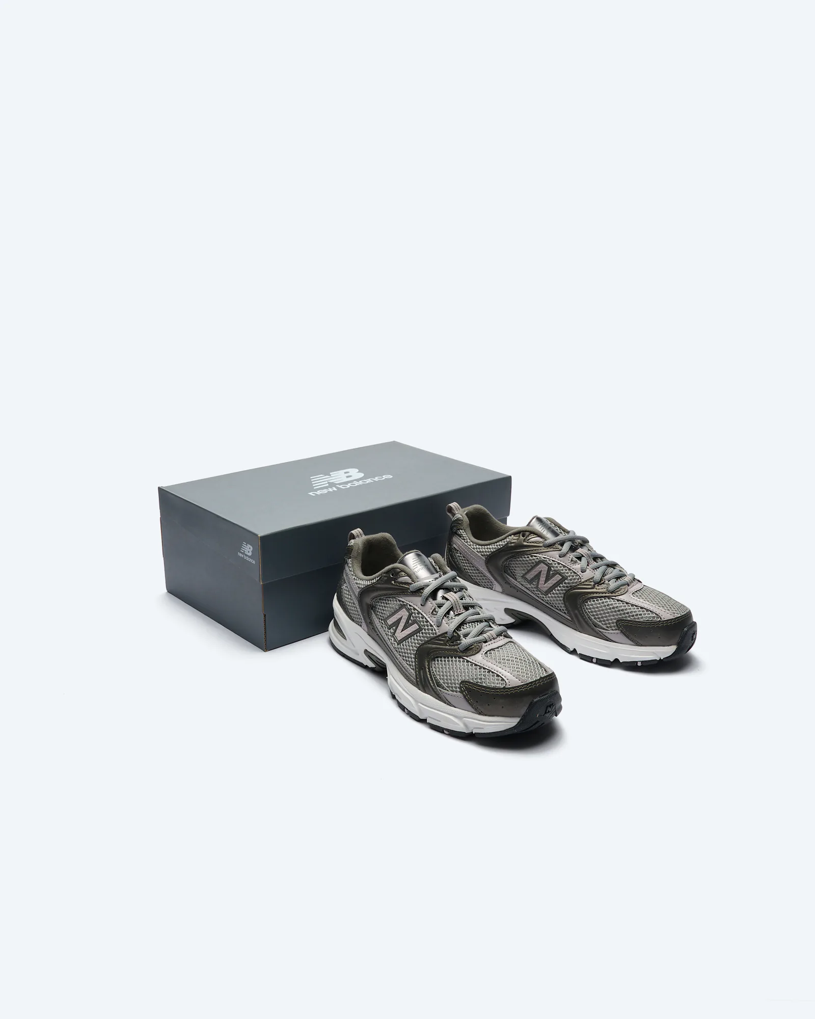 530 Sneaker Black Metallic