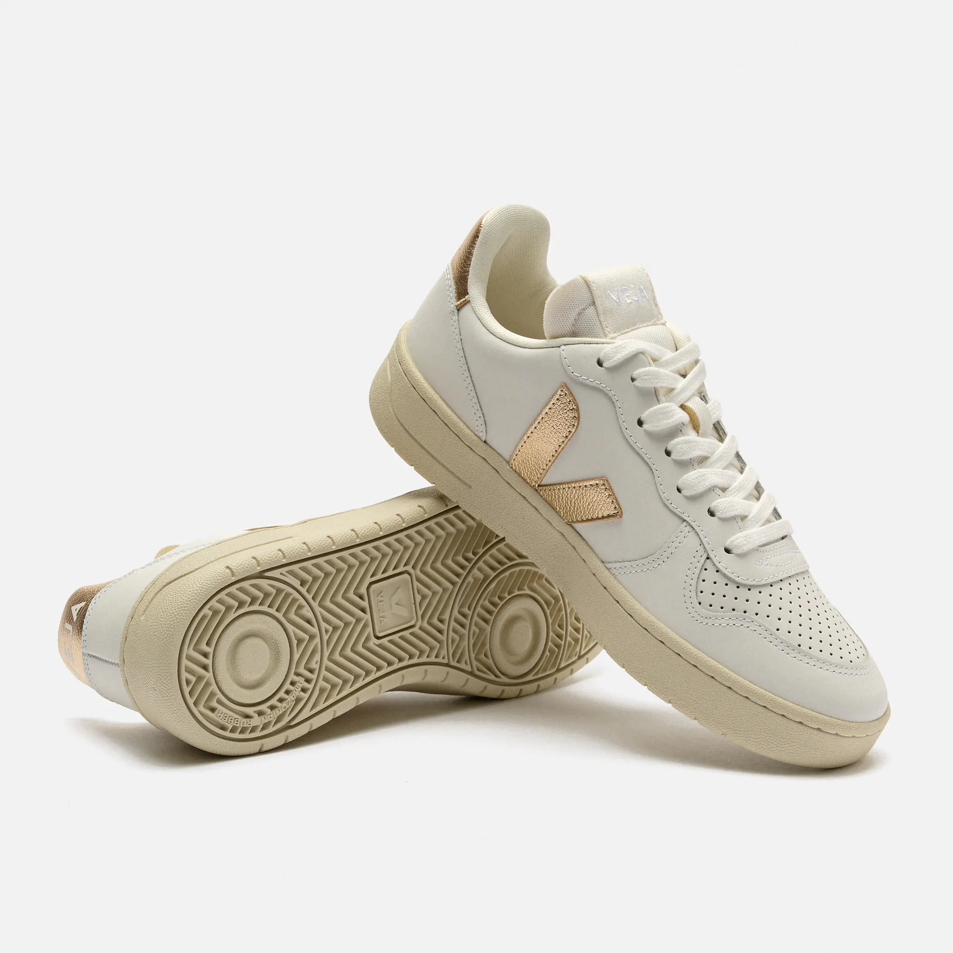 Veja Women V-10 Prime Leather Sneaker Extra-White/Platine
