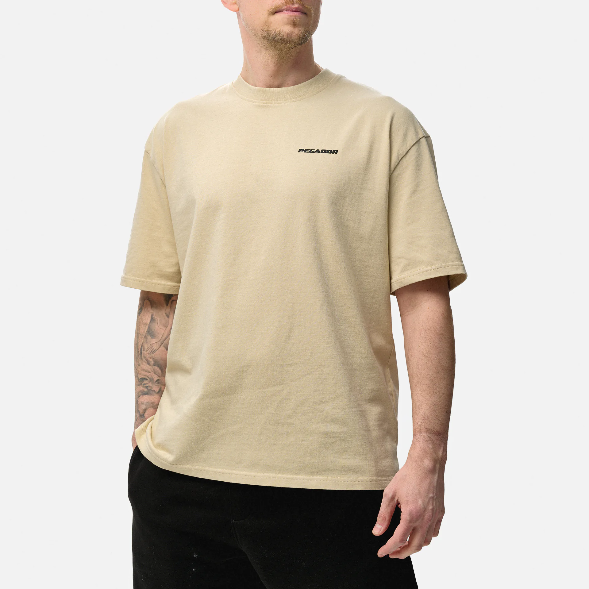 PEGADOR Logo Oversized T-Shirt Washed Desert Sand/Black/Gum