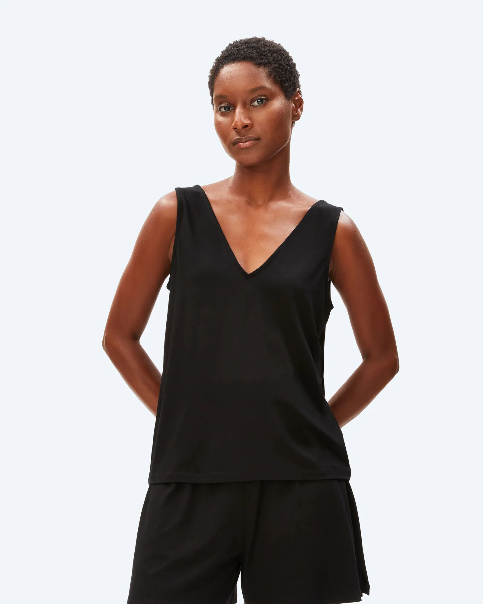 ARMEDANGELS V-NECK JERSEY TOP Black