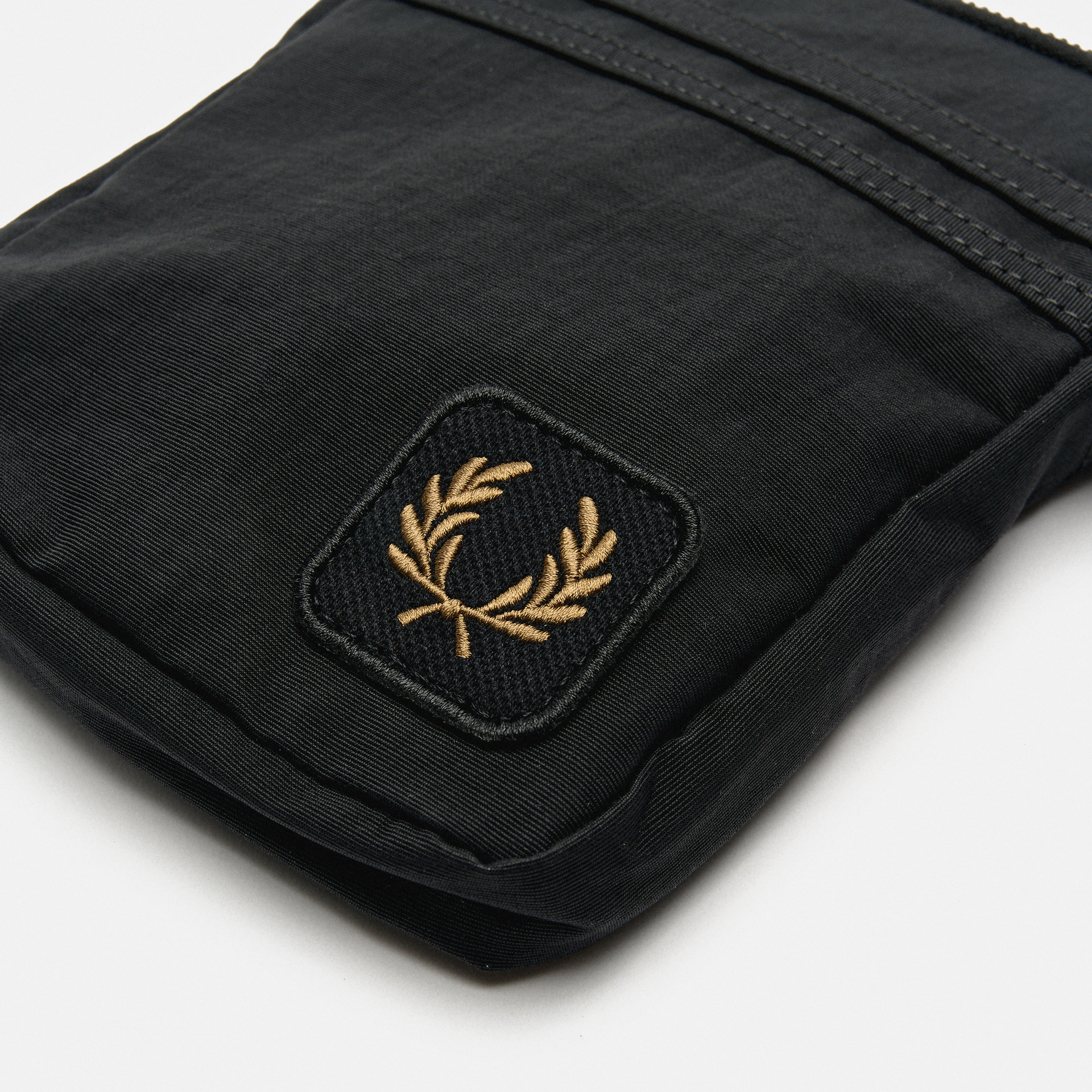 Fred Perry Nylon Badge Small Side Bag Black