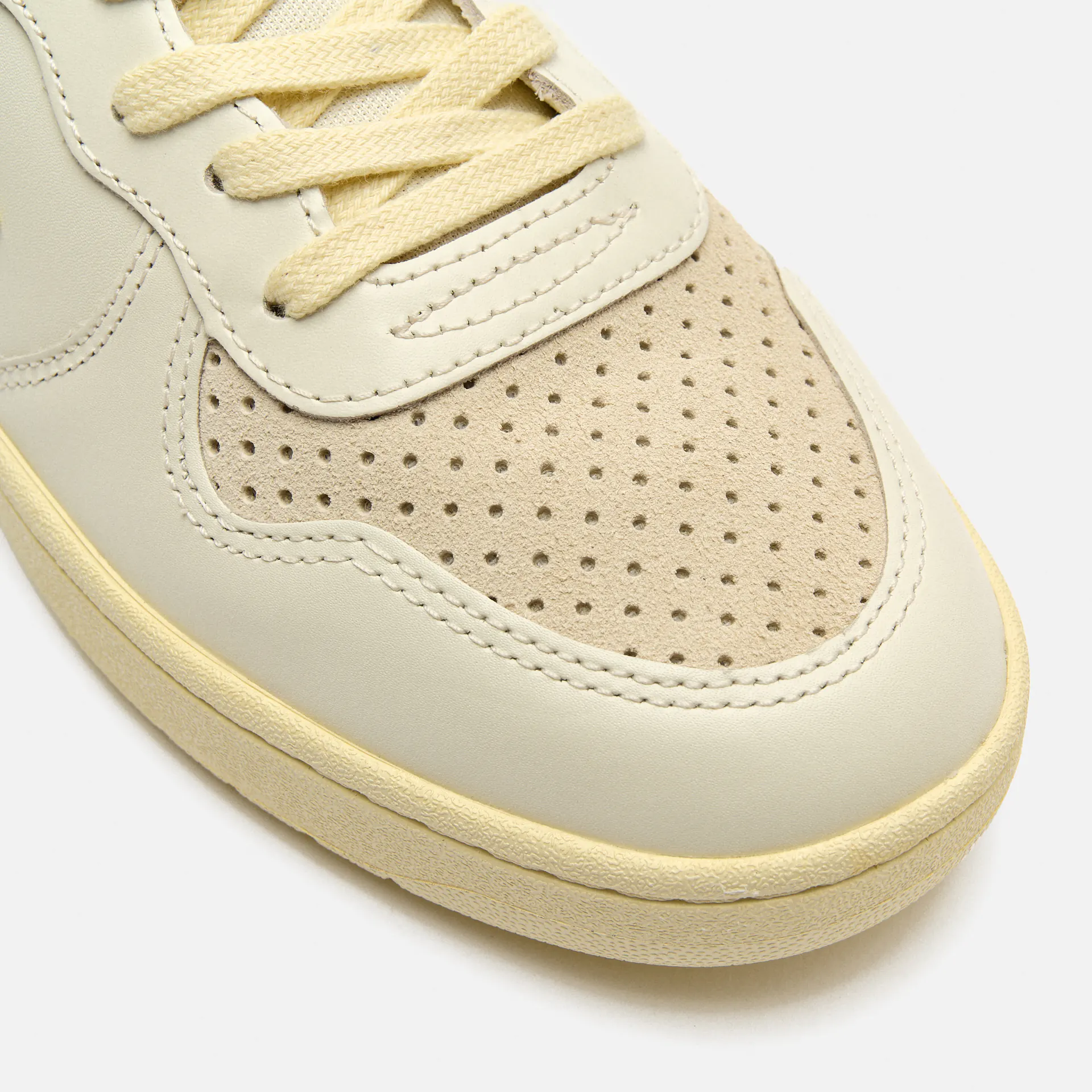 Veja V-10 Women Leather Sneaker Pure Calcaire