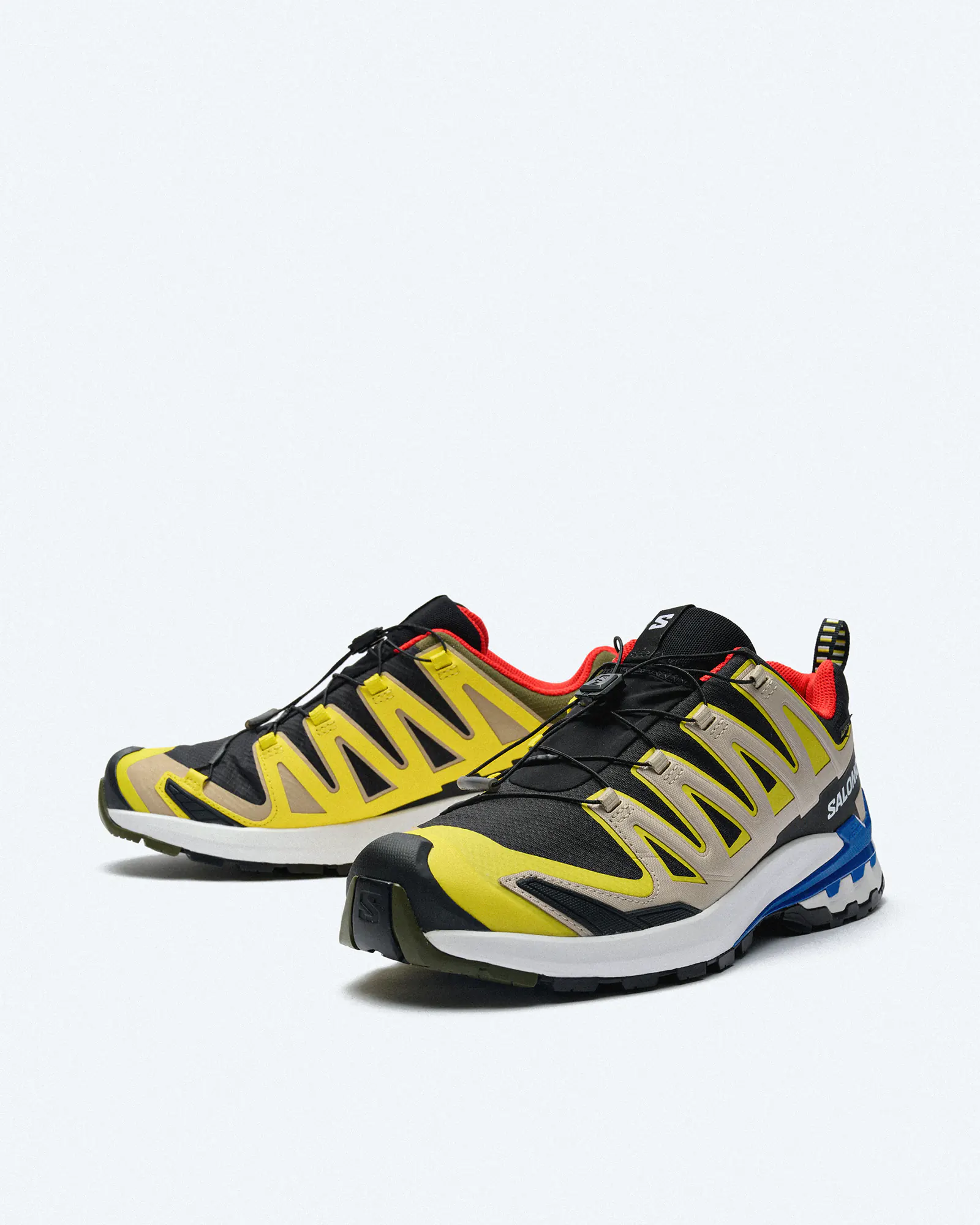 Salomon XA Pro 3D V9 GORE-TEX Sneaker Black/Buttercup/Lapis Blue Salomon XA Pro 3D V9 GORE-TEX Sneaker Black/Buttercup/Lapis Blue