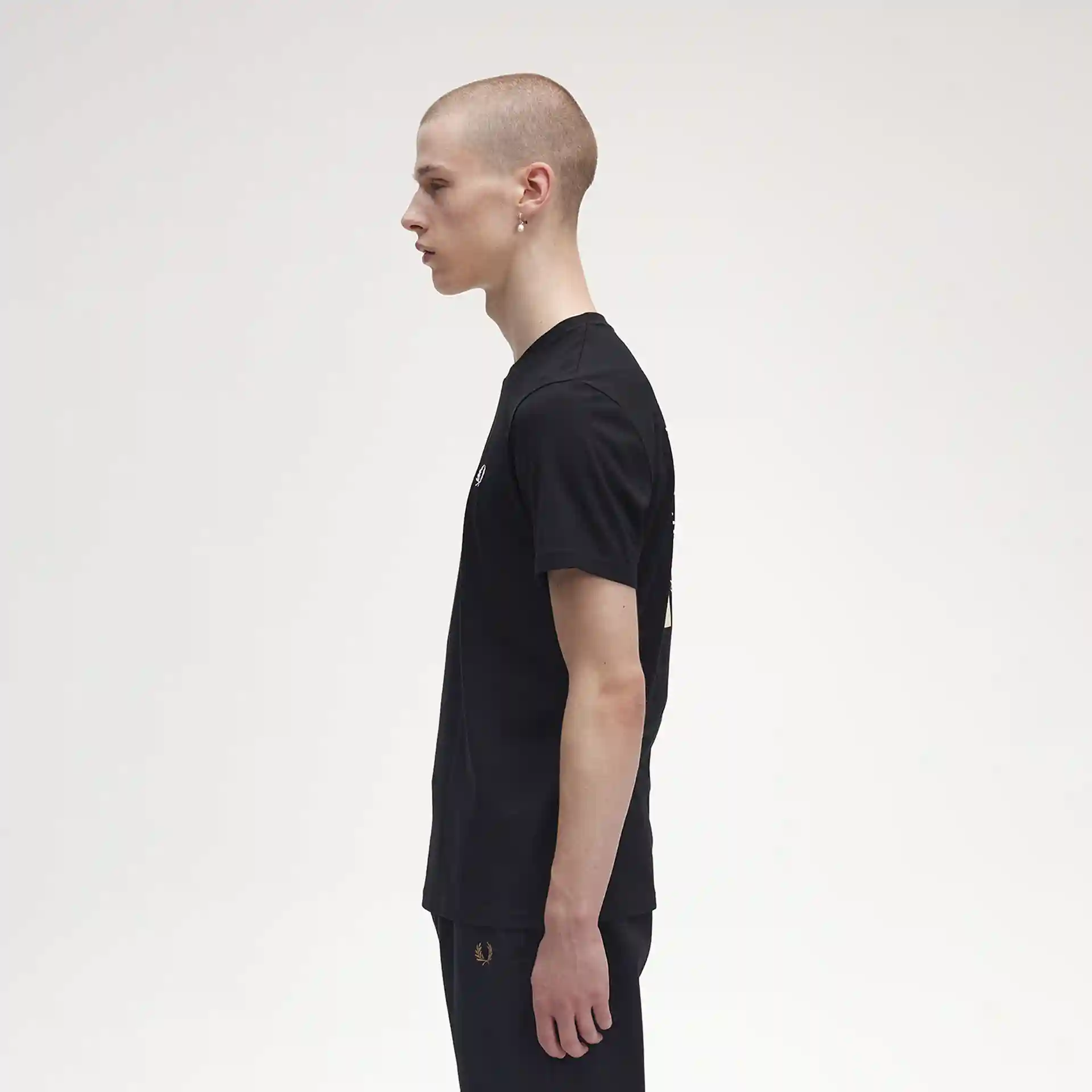 Fred Perry Glitched Laurel Wreath Graphic T-Shirt Black