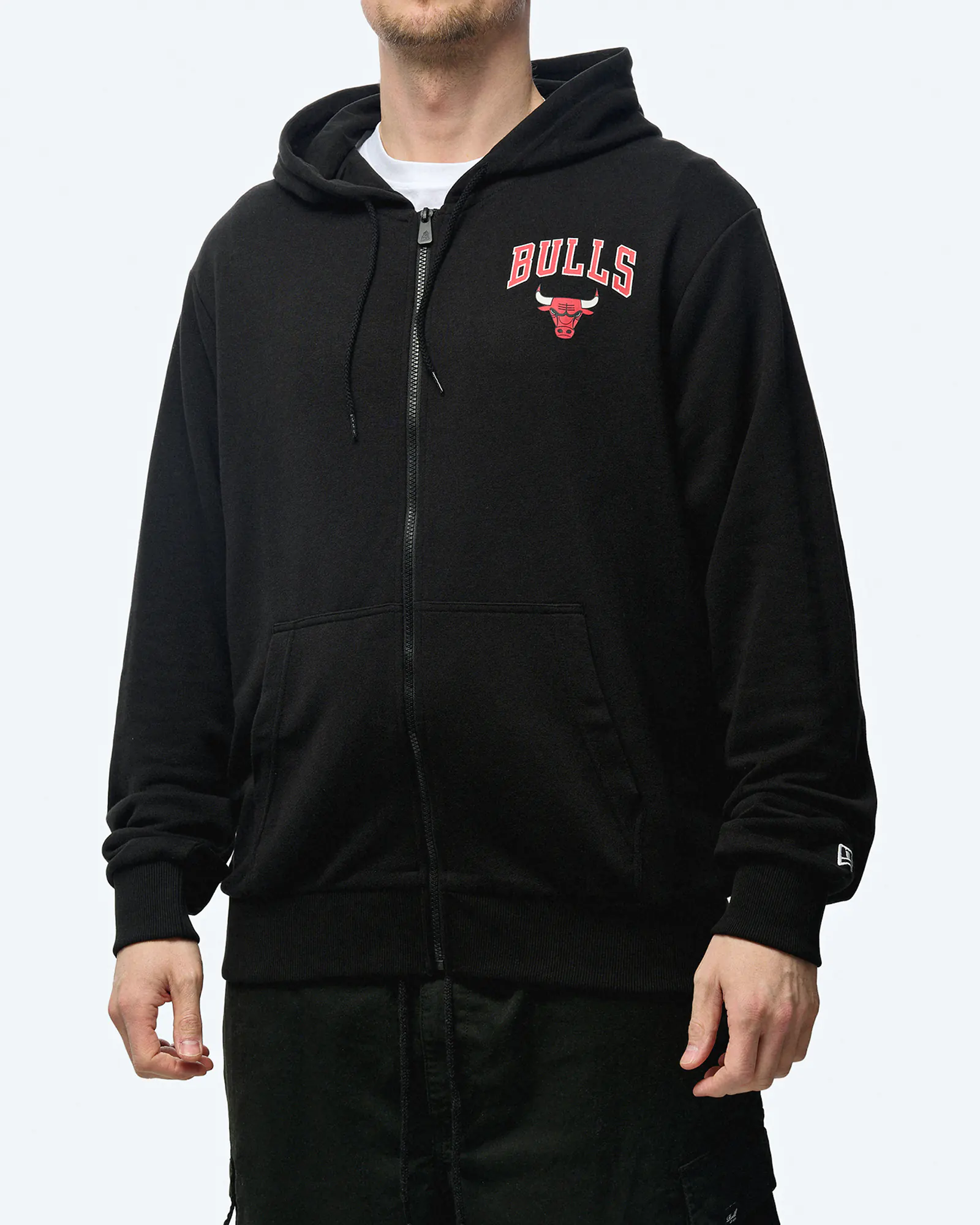 New Era NBA Chicago Bulls Essential Zip Hoodie Black New Era NBA Chicago Bulls Essential Zip Hoodie Black